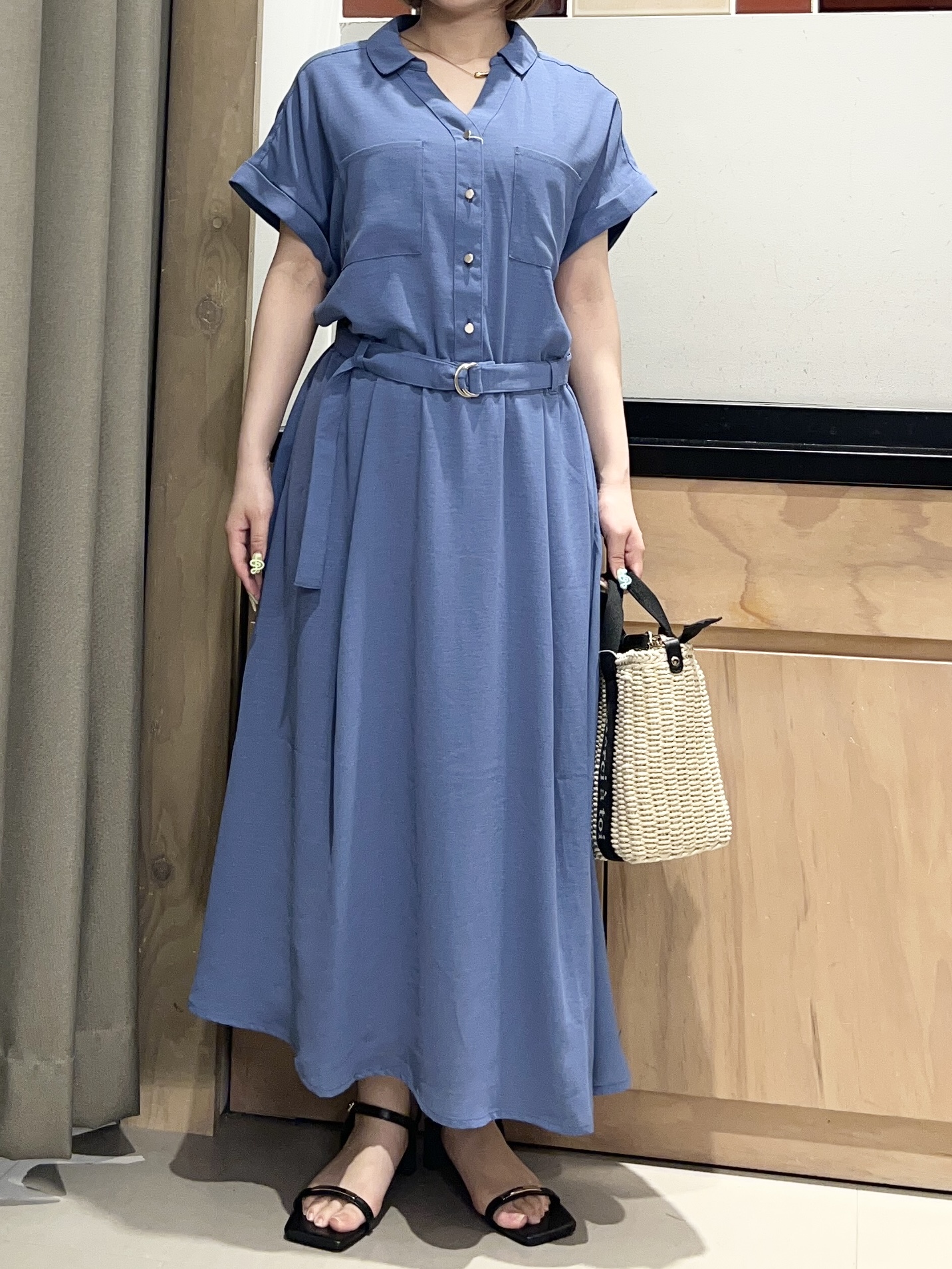 かのさんの「THE SHOP TK｜【S-XL/ひんやり/防しわ】欲しいが詰まった 上品フィット＆フレアワンピース」を使ったコーディネート
