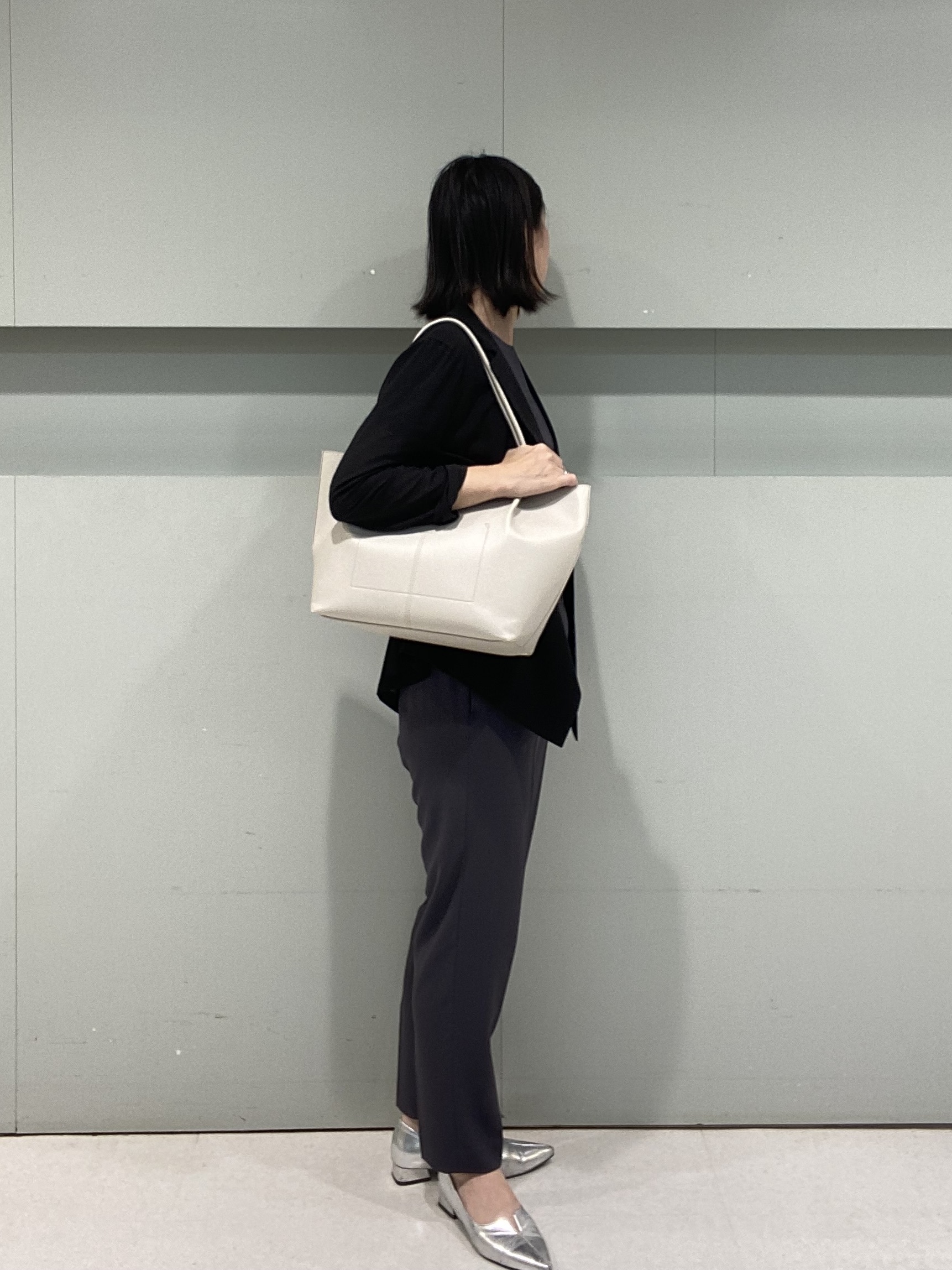 hitomiさんの「UNTITLED｜【セットアップ可/接触冷感/通気性】ドライシアーダブルジャケット」を使ったコーディネート
