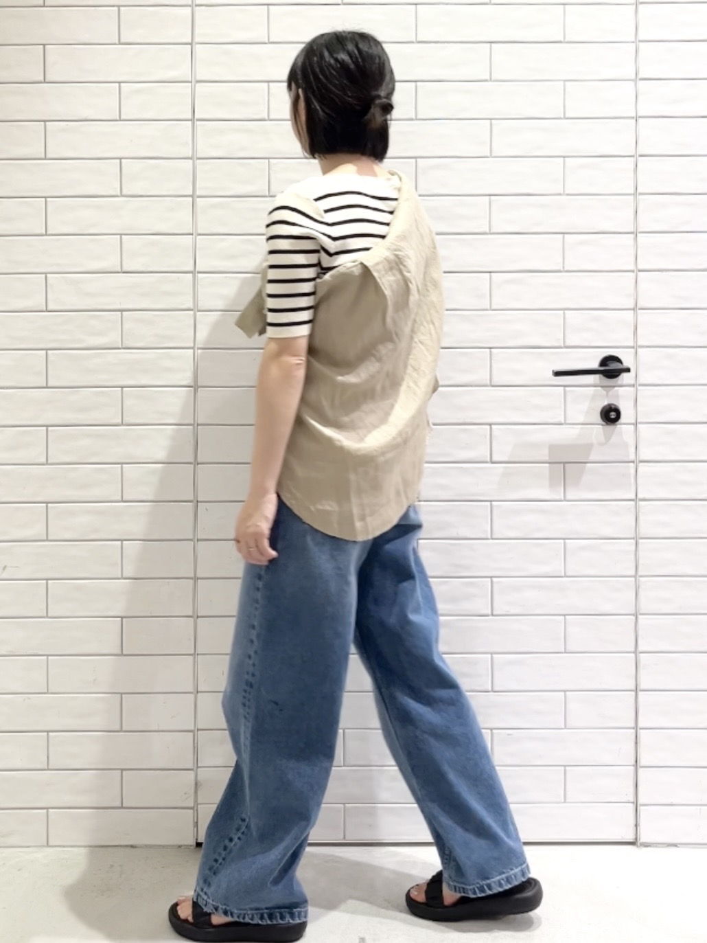 しおりさんの「OPAQUE.CLIP｜フレンチリネンシャツ／カシュクール【洗濯機OK】《5col》」を使ったコーディネート