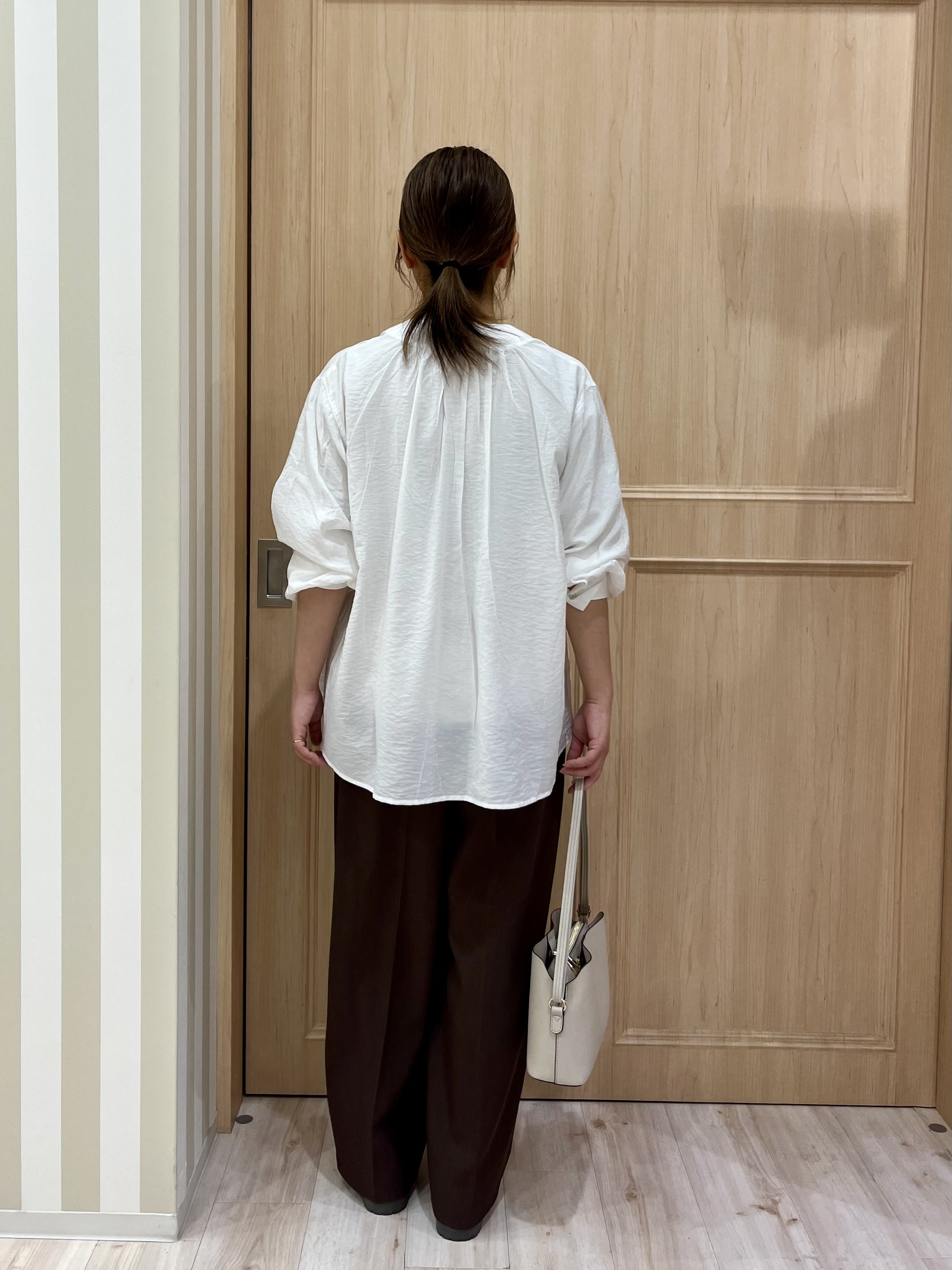 Kyokoさんの「SHOO･LA･RUE｜【S-LL/体型カバー/Aライン】身体のラインを拾いにくい シアーシャツカーディガン」を使ったコーディネート