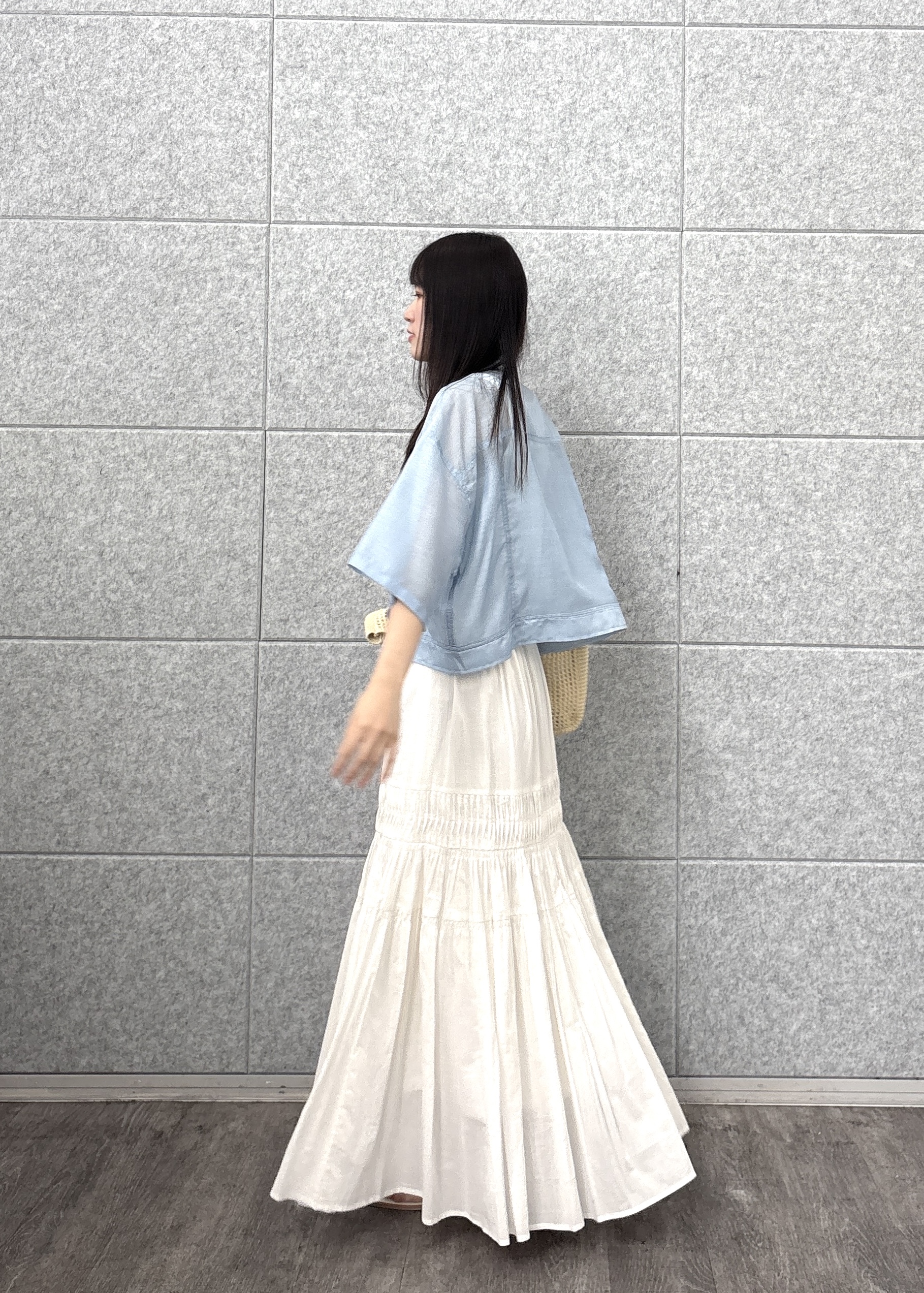 Renoさんの「INDIVI｜デニムプリントシアーシャツ【接触冷感】」を使ったコーディネート