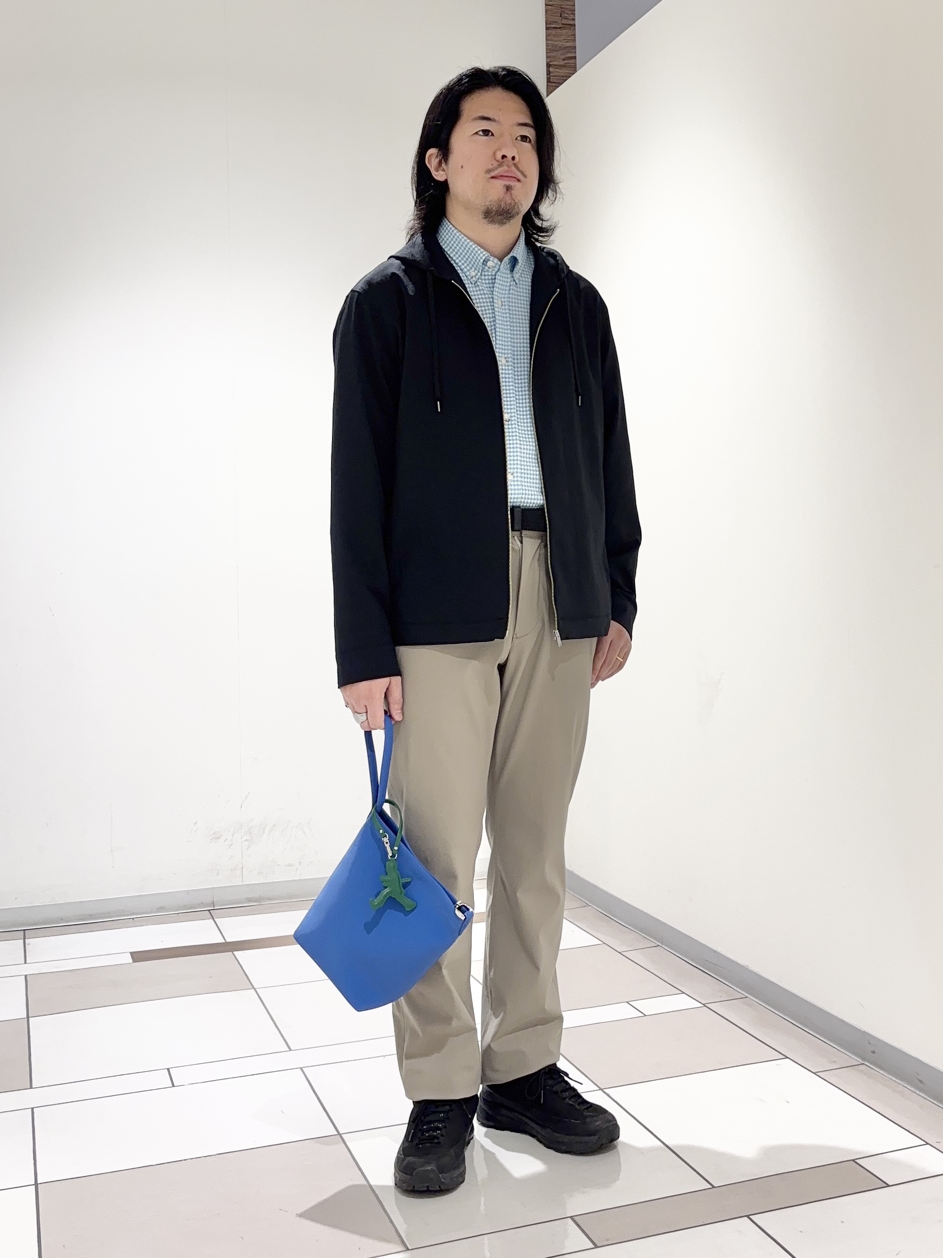及川さんの「TAKEO KIKUCHI｜【撥水・洗える・シワになりにくい】 リランチェ（R） フードブルゾン」を使ったコーディネート