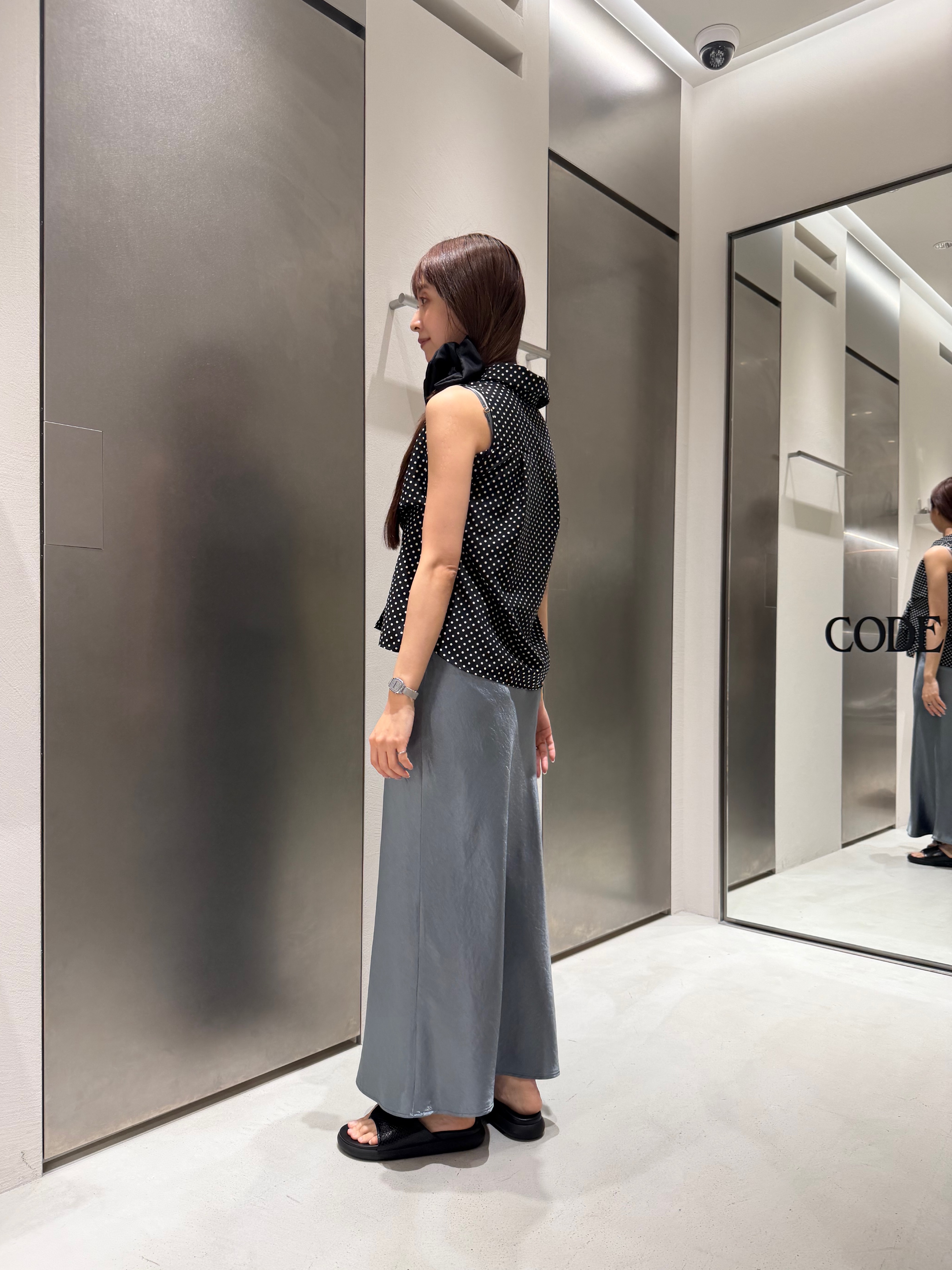 kanamiさんの「CODE A｜satin cami dress」を使ったコーディネート