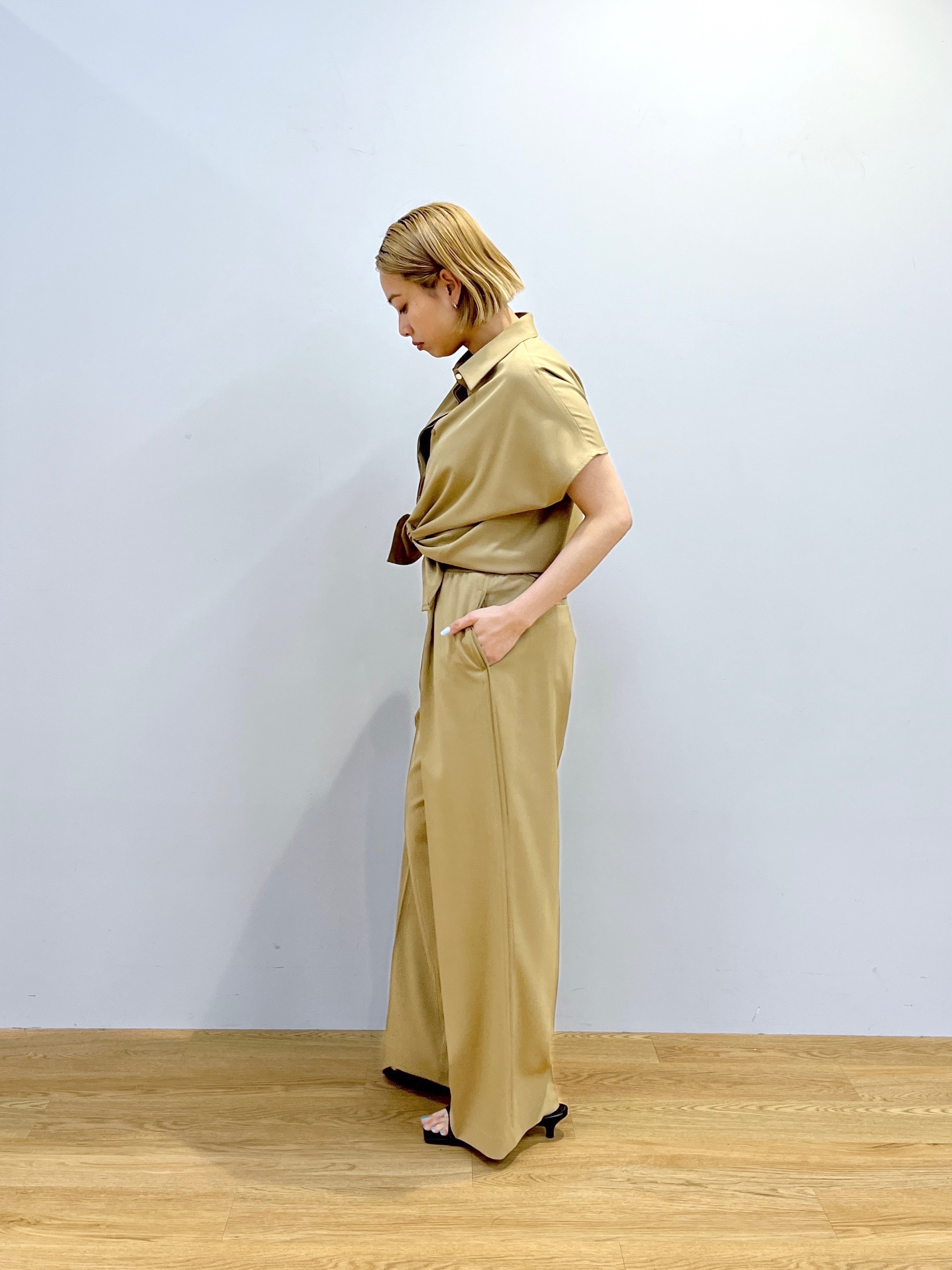 Harukaさんの「INDIVI｜Comfy SET UP｜フレアスリーブブラウス【セットアップ対応／通勤／カセット服／接触冷感／UV」を使ったコーディネート