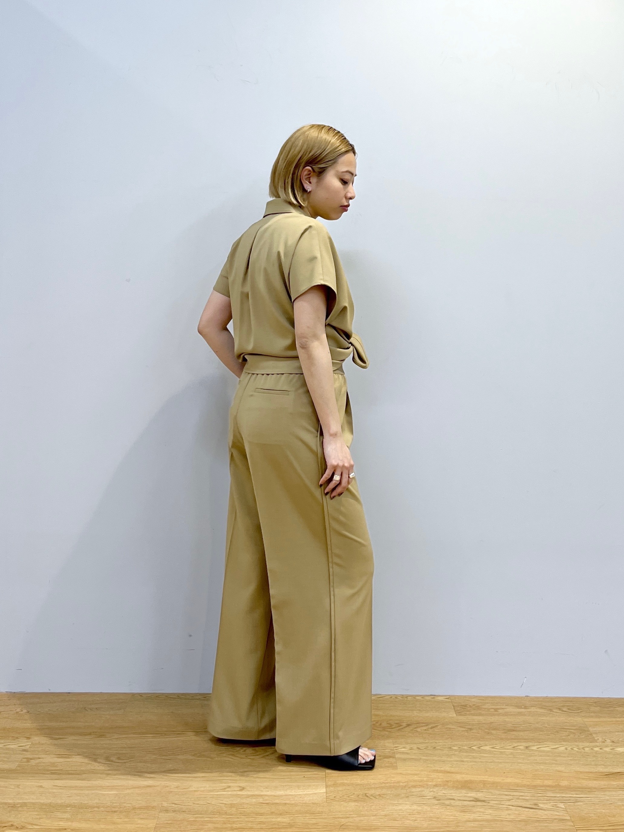 Harukaさんの「INDIVI｜Comfy SET UP｜フレアスリーブブラウス【セットアップ対応／通勤／カセット服／接触冷感／UV」を使ったコーディネート