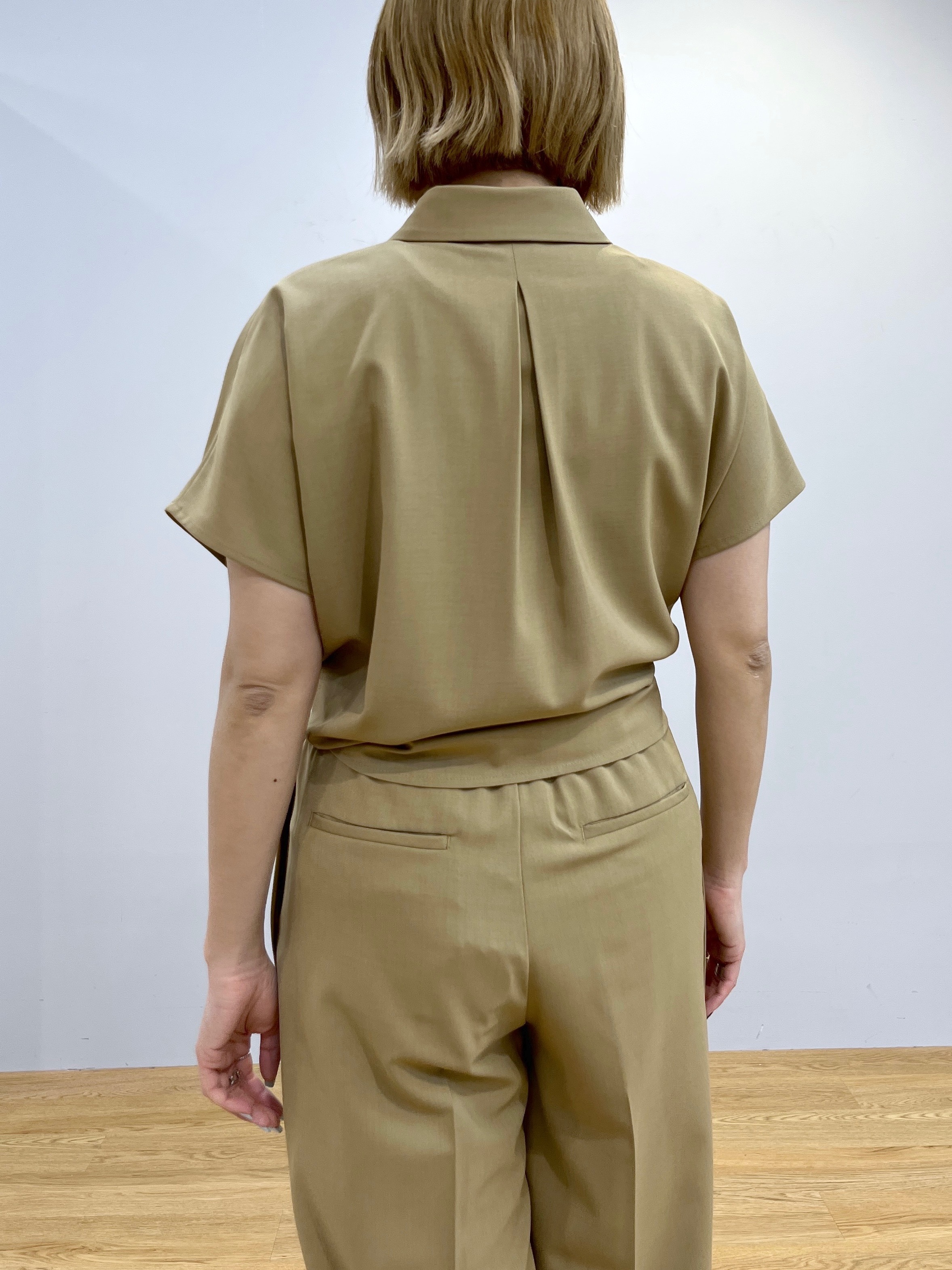 Harukaさんの「INDIVI｜Comfy SET UP｜フレアスリーブブラウス【セットアップ対応／通勤／カセット服／接触冷感／UV」を使ったコーディネート