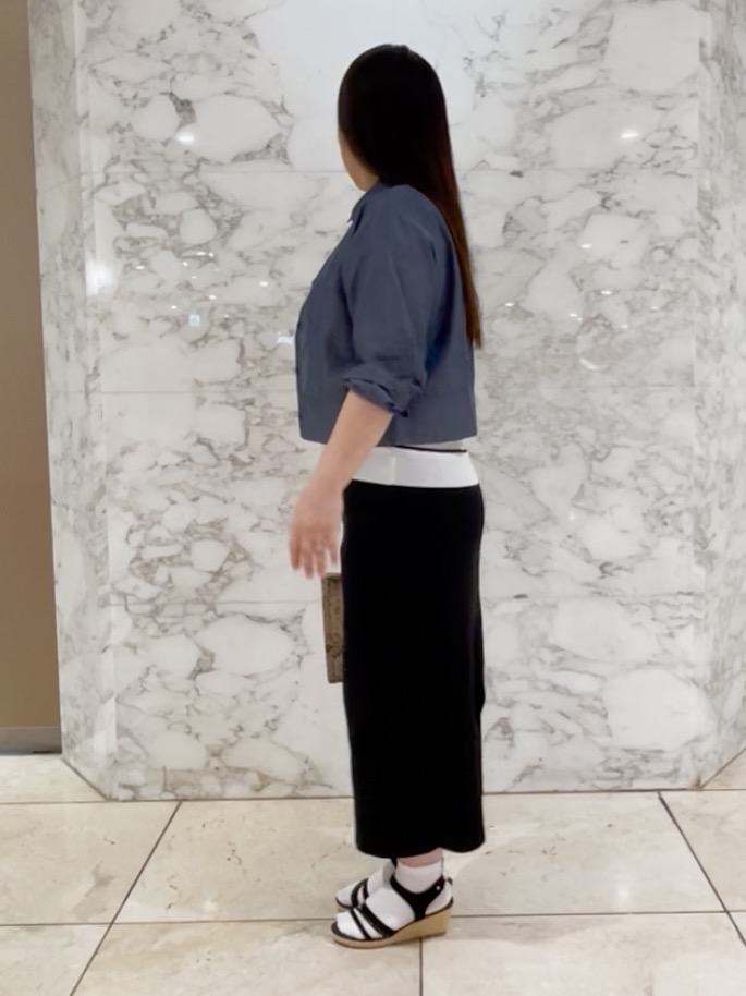 MH☆さんの「grove｜【貴島明日香さん着用／イージーケア／接触冷感】麻混クロップドシャツ」を使ったコーディネート