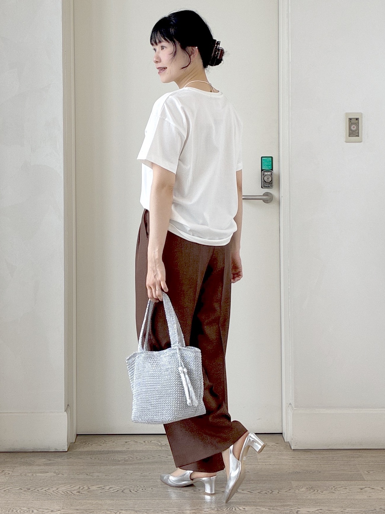  beni_gingerさんの「Reflect｜【接触冷感】ラインアート刺繍Tシャツ」を使ったコーディネート