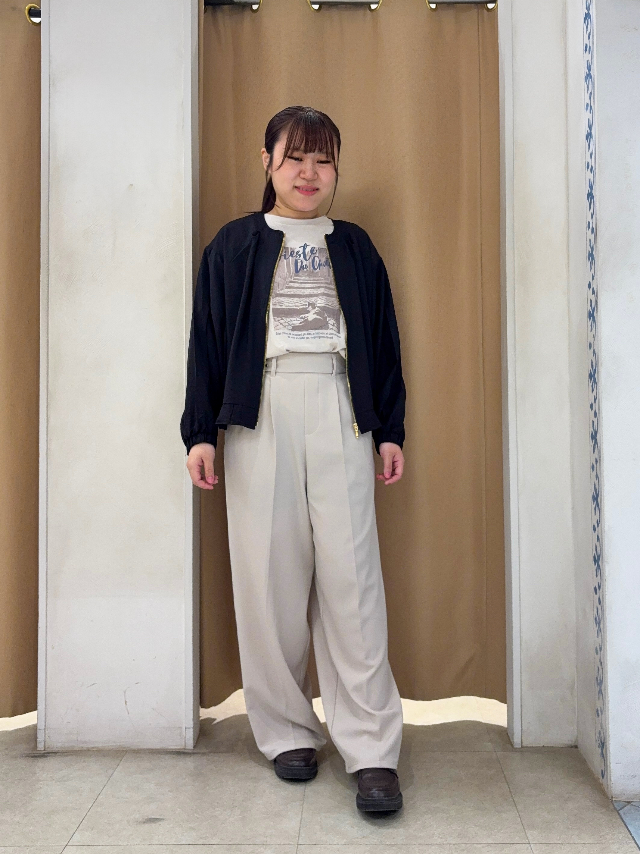 SO(R)Aさんの「SHOO･LA･RUE｜【洗濯機可/UV/S-LL】程よい透け感 ノーカラーシアーブルゾン」を使ったコーディネート