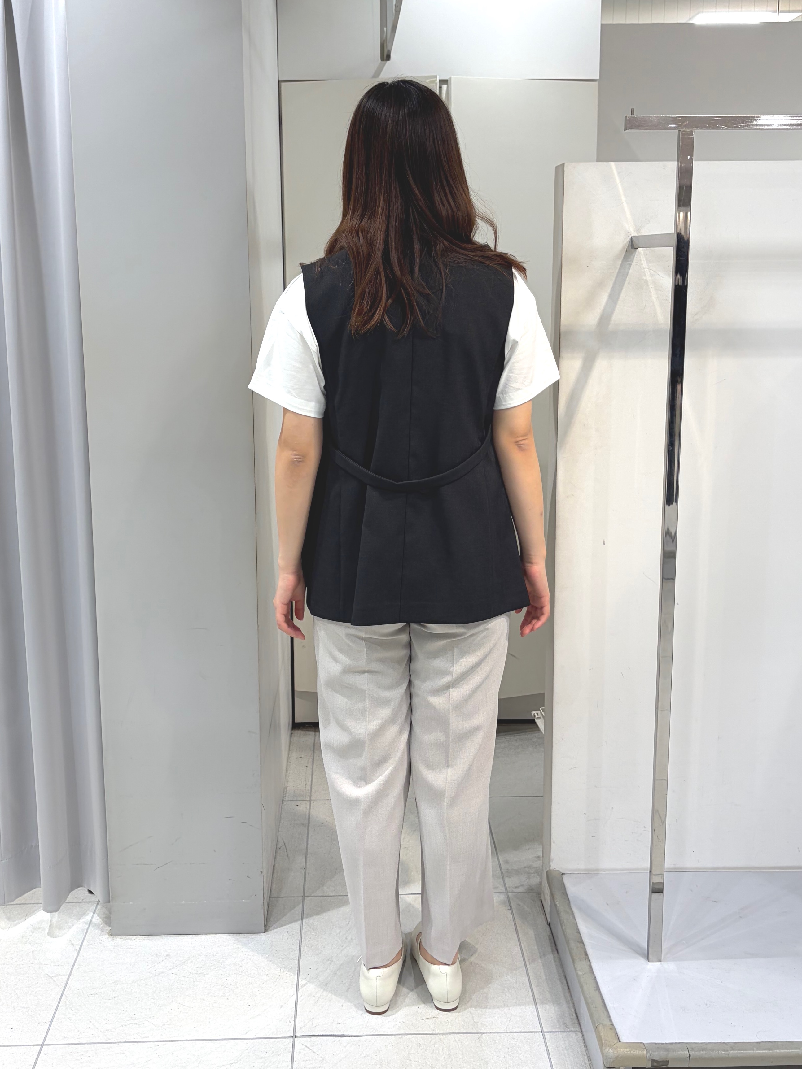 AZUSAさんの「Reflect｜【セットアップ可】リネンライクジレ」を使ったコーディネート
