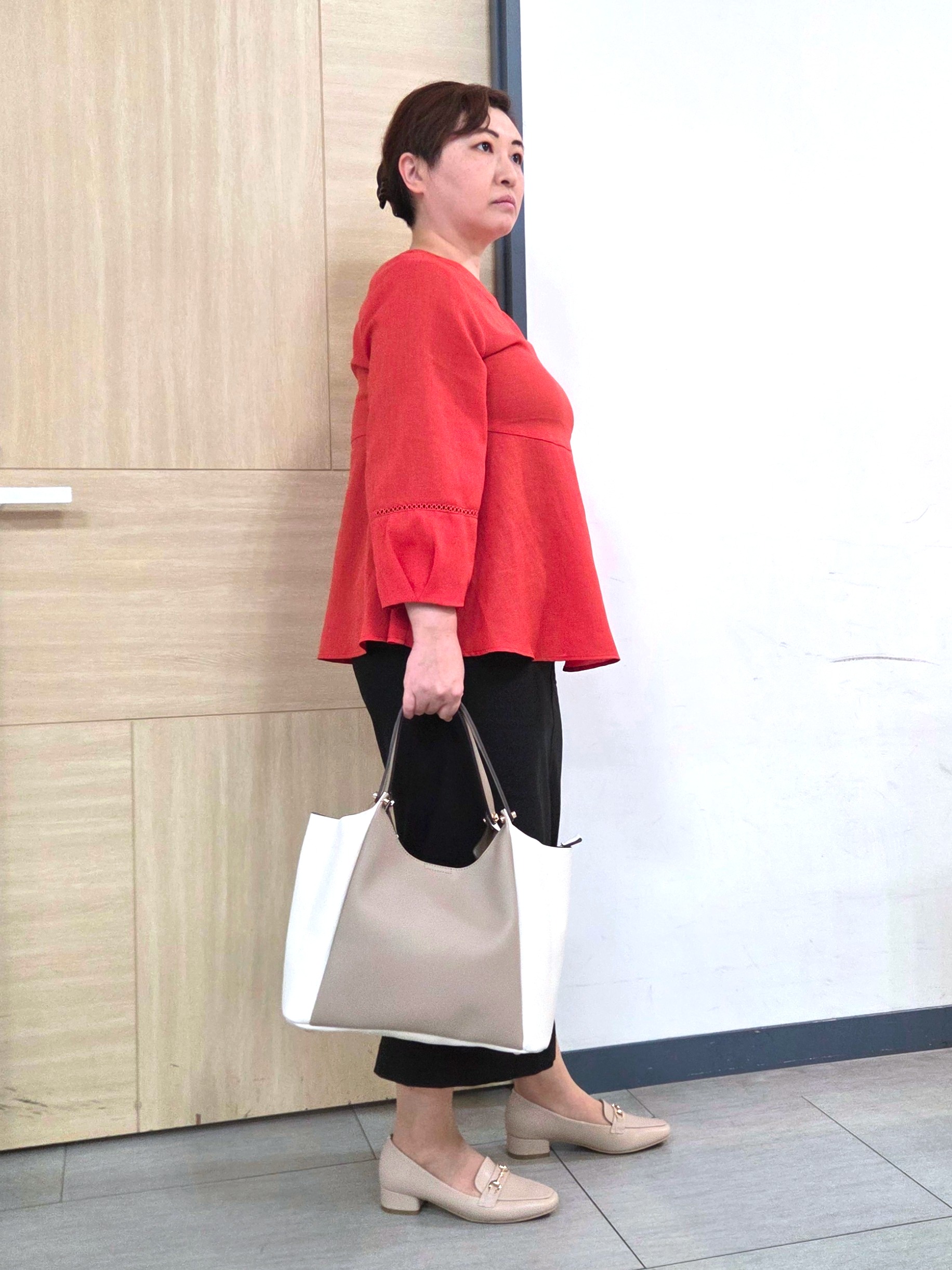 にゃみさんの「grove｜【UVカット・体型カバーも叶う】麻調メッシュランタンスリーブブラウス」を使ったコーディネート