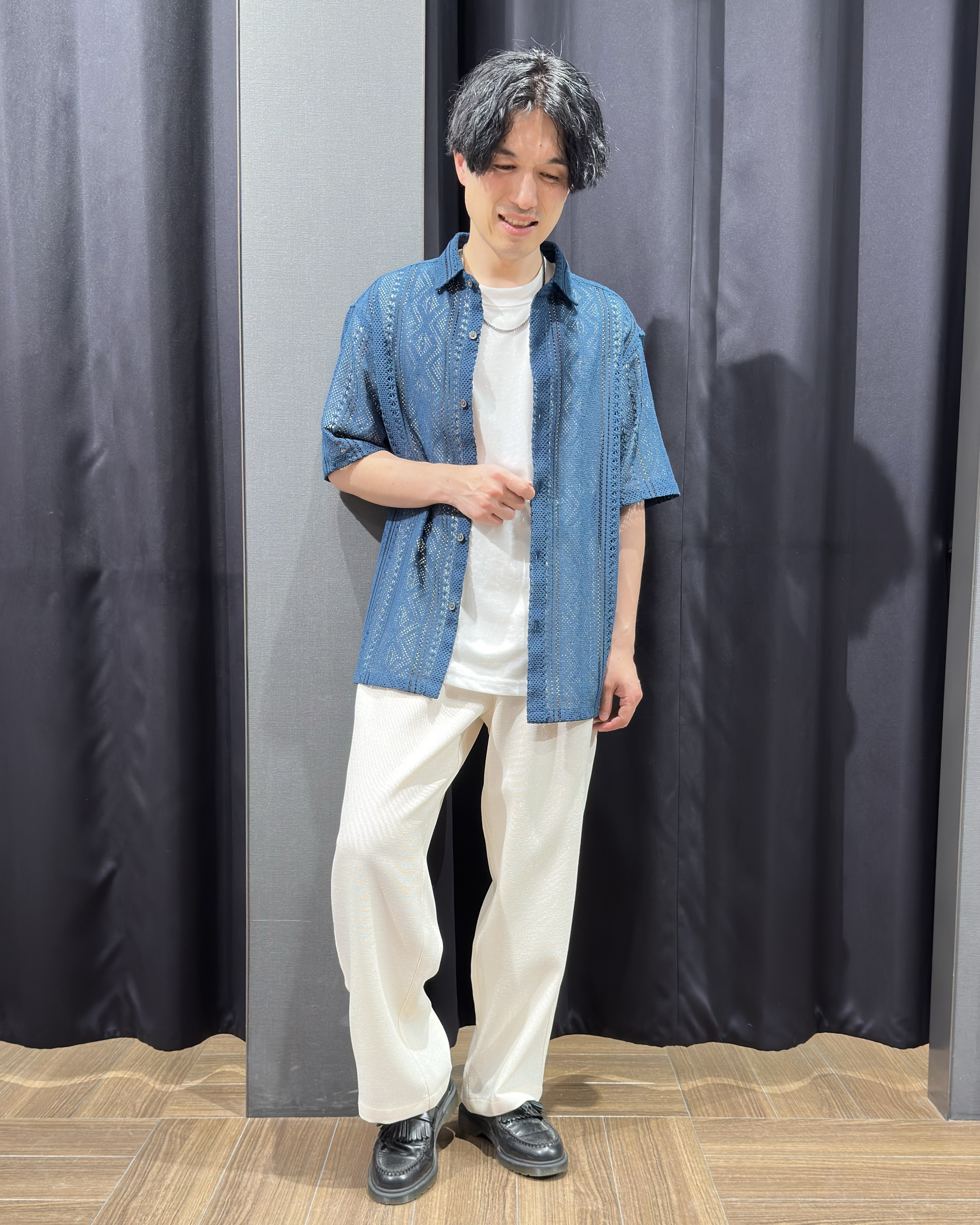 tomoyaさんの「THE SHOP TK｜【2点セット】クラフトレース 半袖シャツ＋半袖Tシャツ」を使ったコーディネート