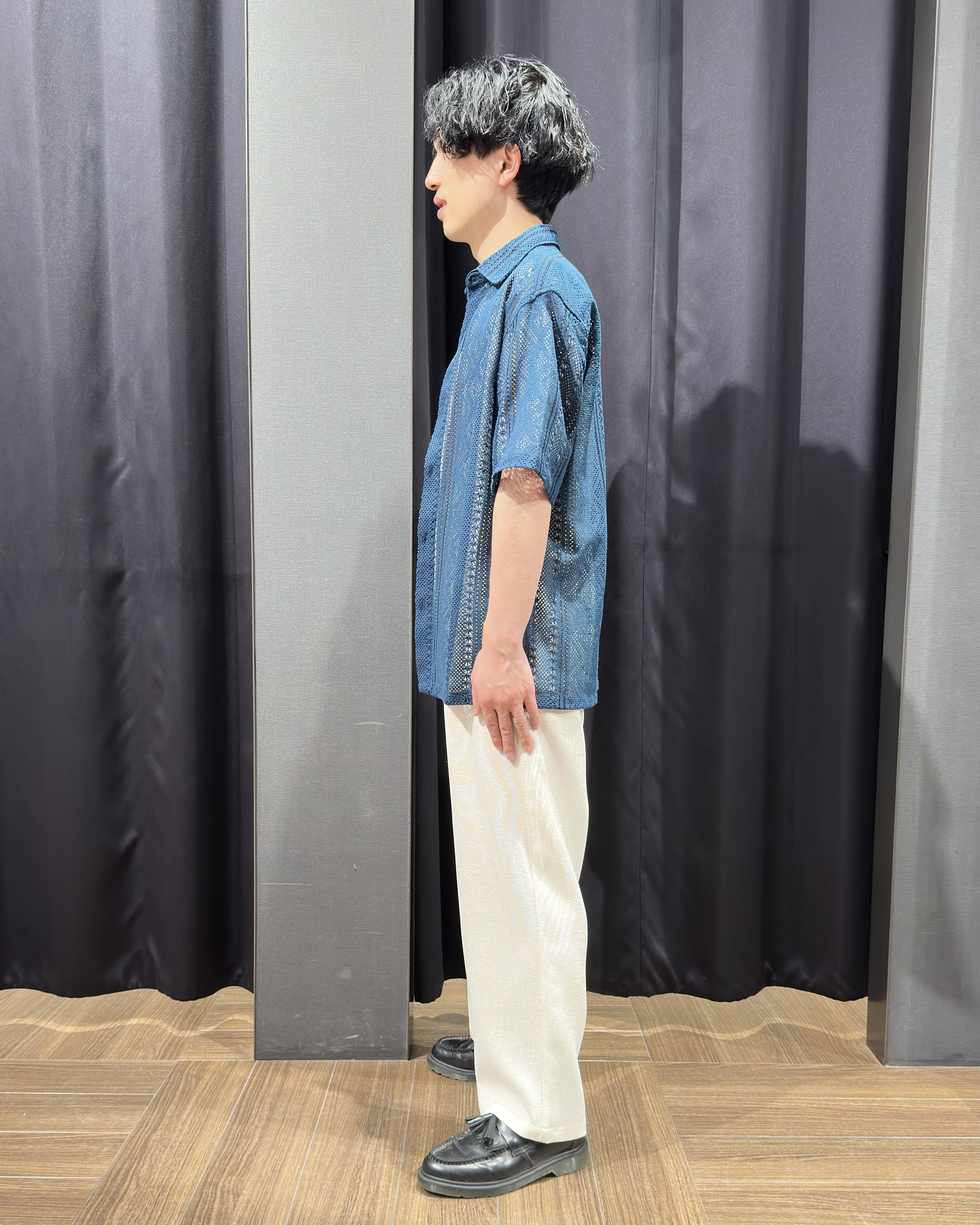 tomoyaさんの「THE SHOP TK｜【2点セット】クラフトレース 半袖シャツ＋半袖Tシャツ」を使ったコーディネート