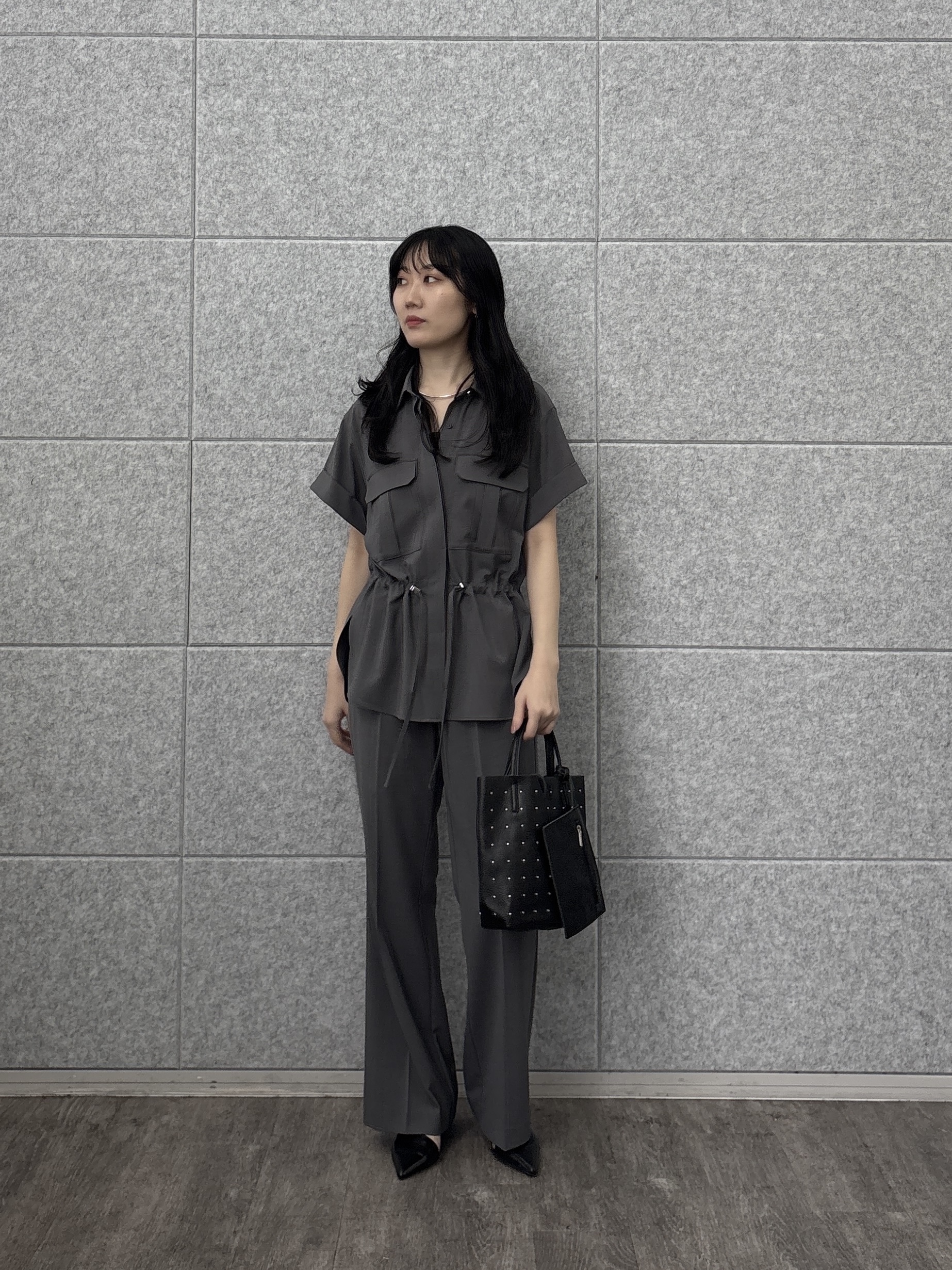 rinaさんの「INDIVI｜Comfy SET UP｜ストレートフレアパンツ【セットアップ対応／通勤／カセット服／接触冷感／UV」を使ったコーディネート