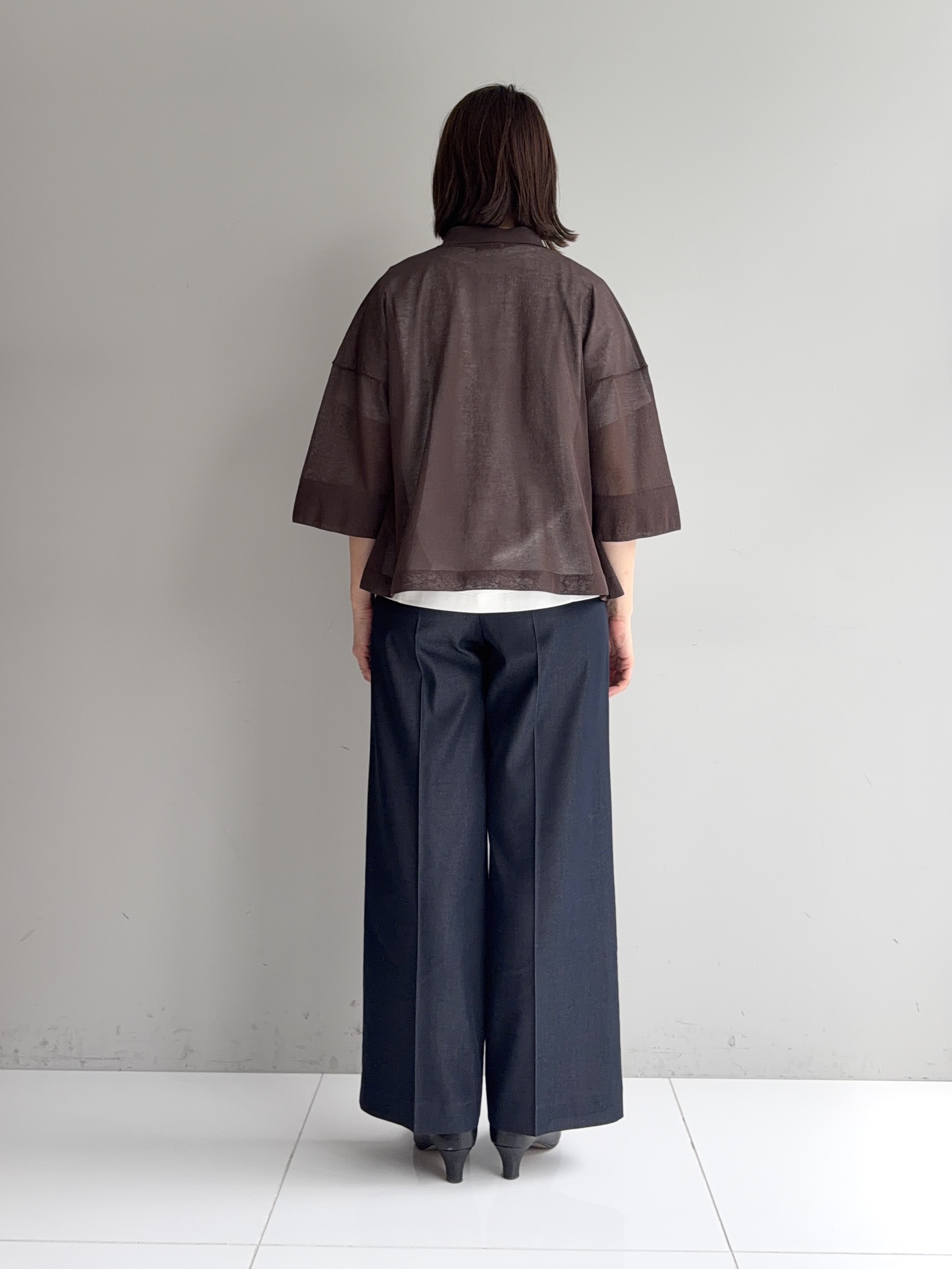 murayamaさんの「INDIVI｜【洗える／シアー】衿付きシャツライクニットカーディガン」を使ったコーディネート