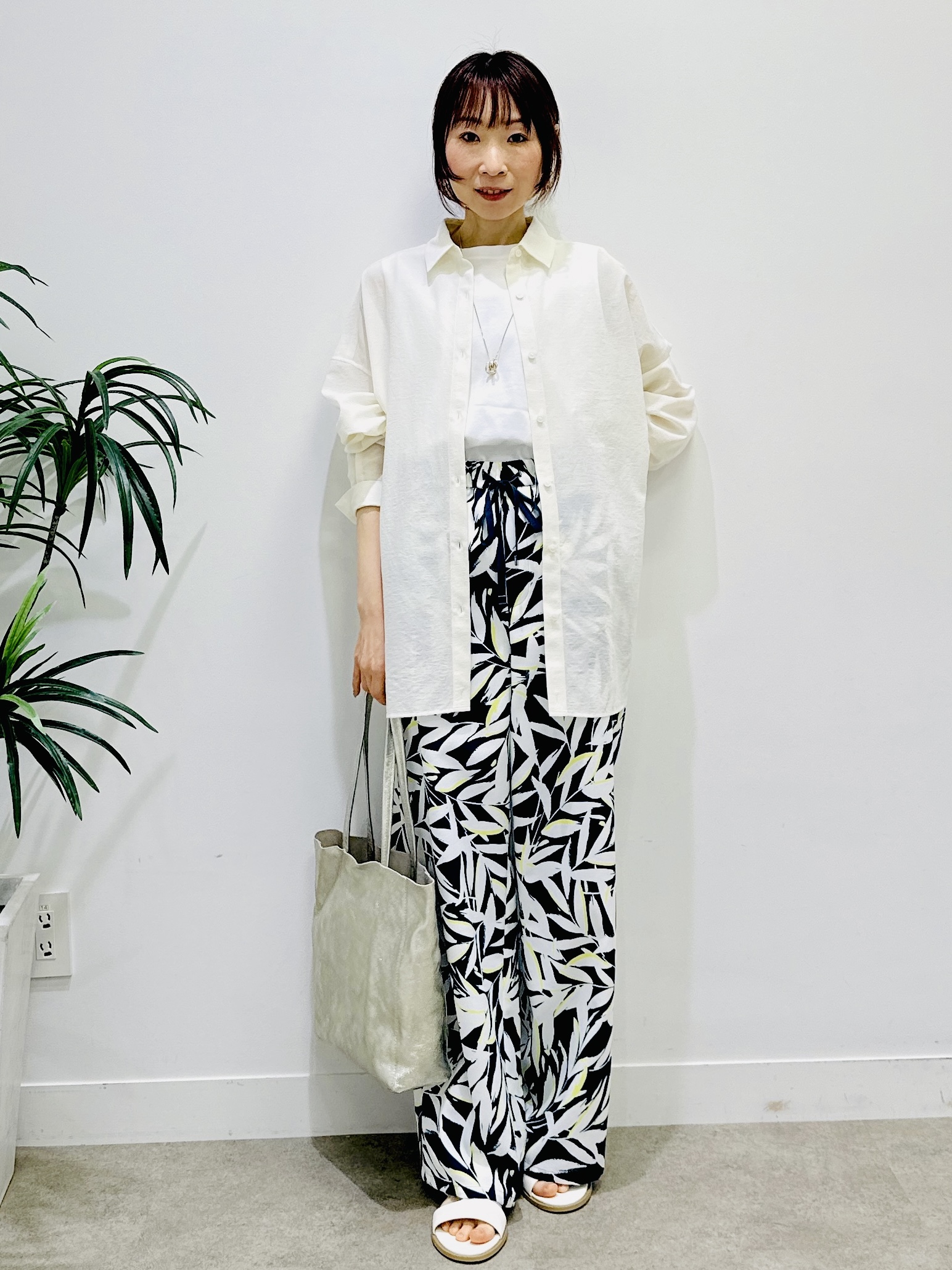 Miwaさんの「UNTITLED｜【2WAY/マシンウォッシャブル】カシュクールデザインシャツ」を使ったコーディネート
