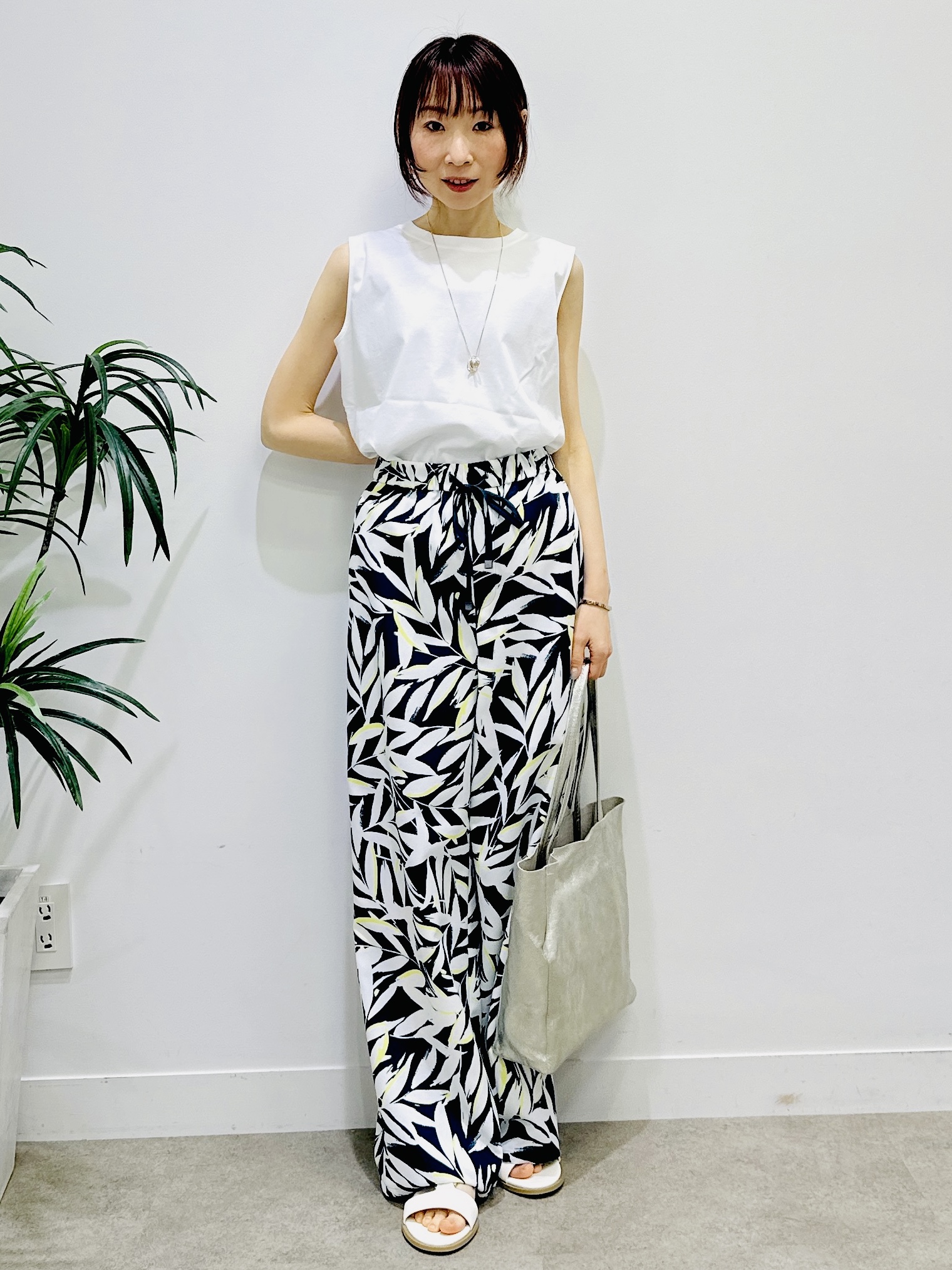 Miwaさんの「UNTITLED｜【UV/接触冷感/消臭/抗菌防臭】ベーシックフレンチスリーブプルオーバー」を使ったコーディネート