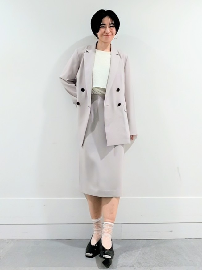 ミズタさんの「UNTITLED｜【新色追加/セットアップ可】エアリー ダブルブレストジャケット」を使ったコーディネート