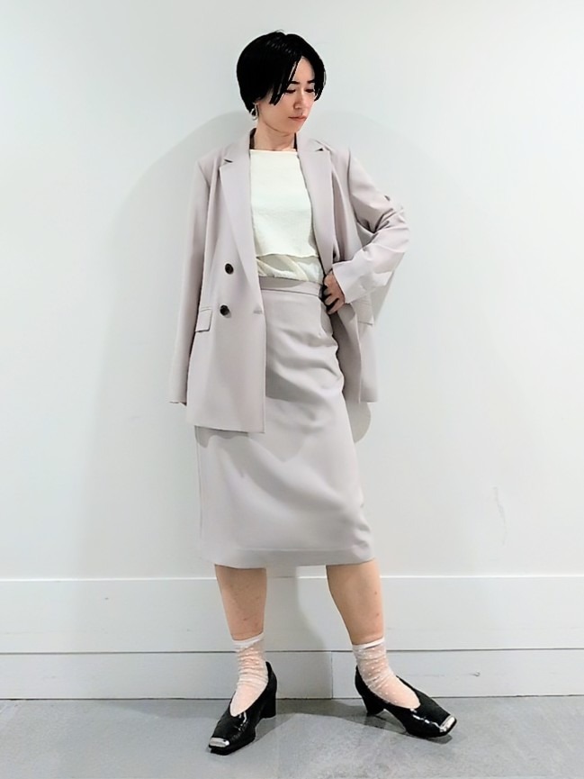 ミズタさんの「UNTITLED｜【新色追加/セットアップ可】エアリー ダブルブレストジャケット」を使ったコーディネート