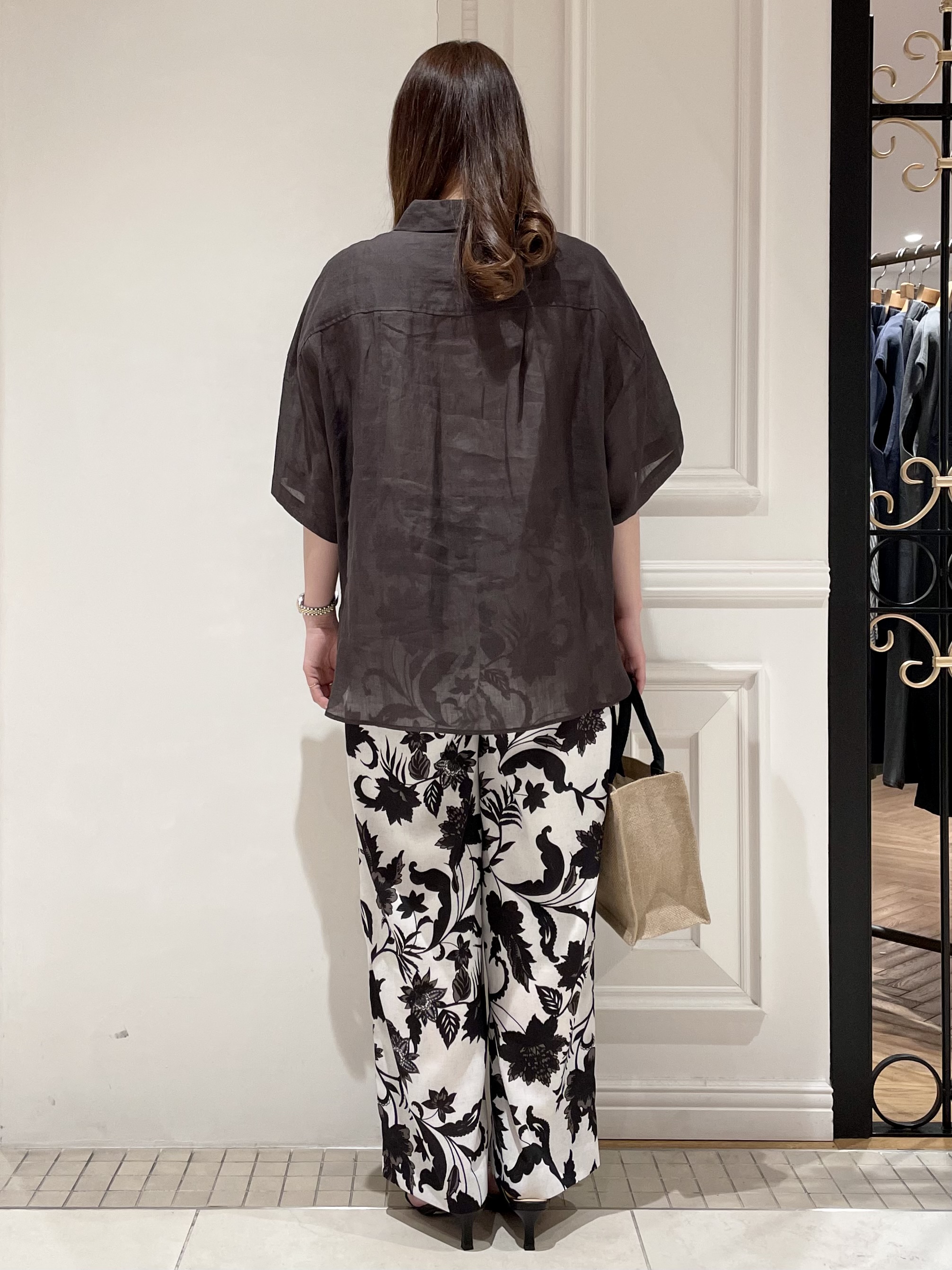 minowaさんの「DRESSTERIOR｜ピュアラミー シャツ」を使ったコーディネート