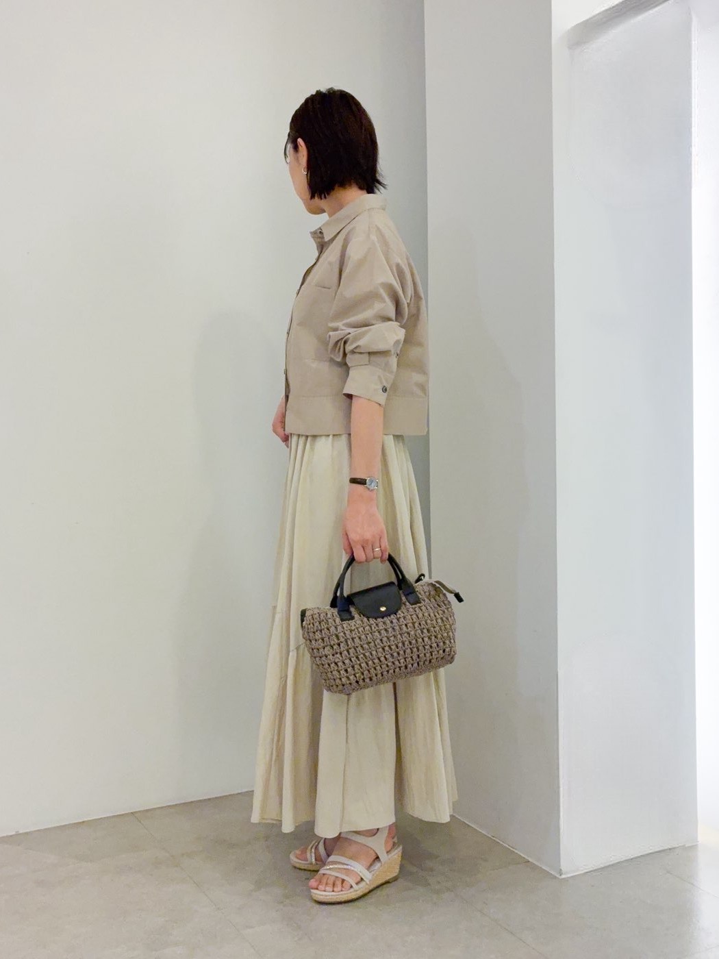 kanakoさんの「grove｜【貴島明日香さん着用／イージーケア／接触冷感】麻混クロップドシャツ」を使ったコーディネート