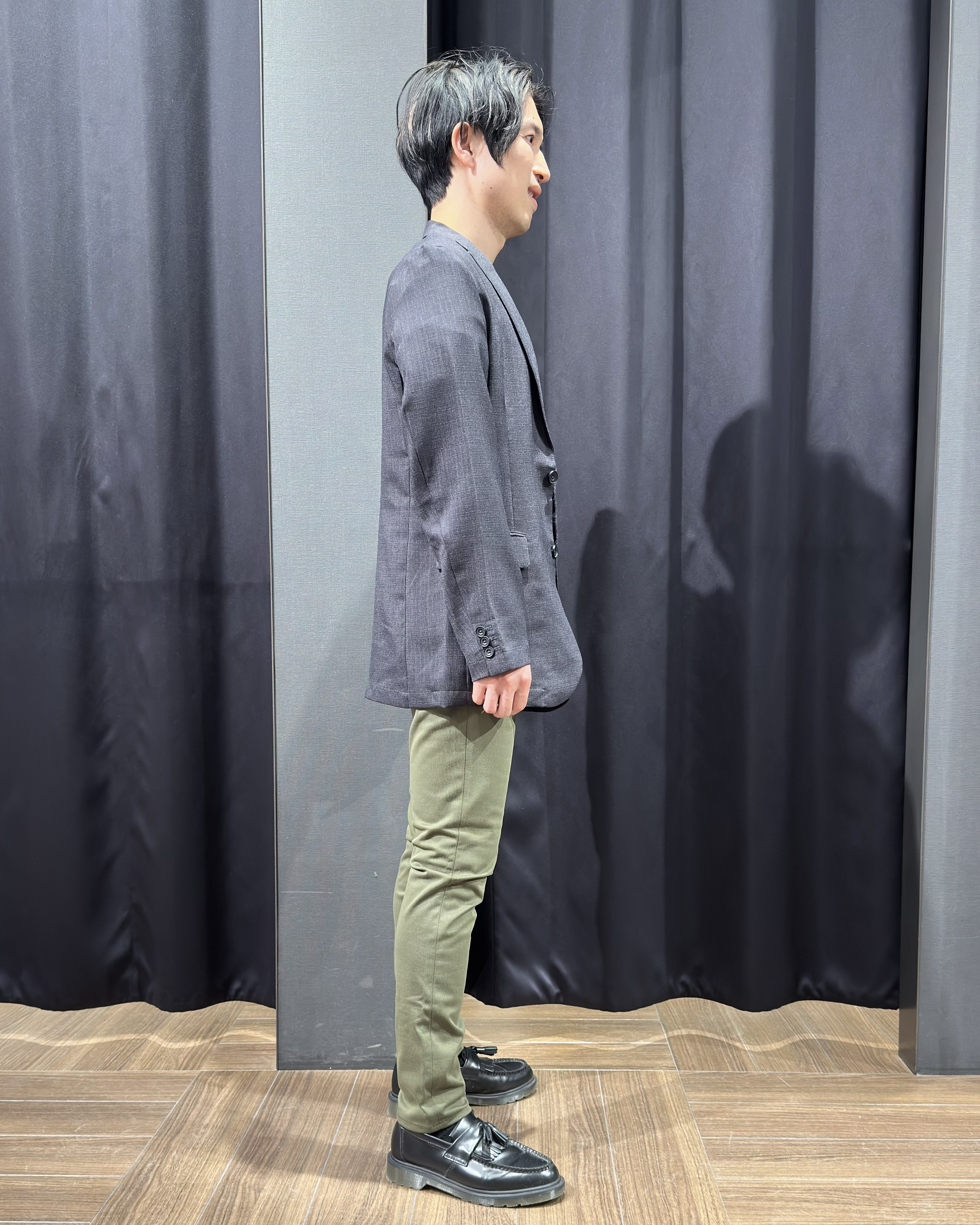 tomoyaさんの「THE SHOP TK｜【LINO FINE】リネンライク テーラードジャケット 吸水速乾/イージーケア/UVカット/洗濯機」を使ったコーディネート