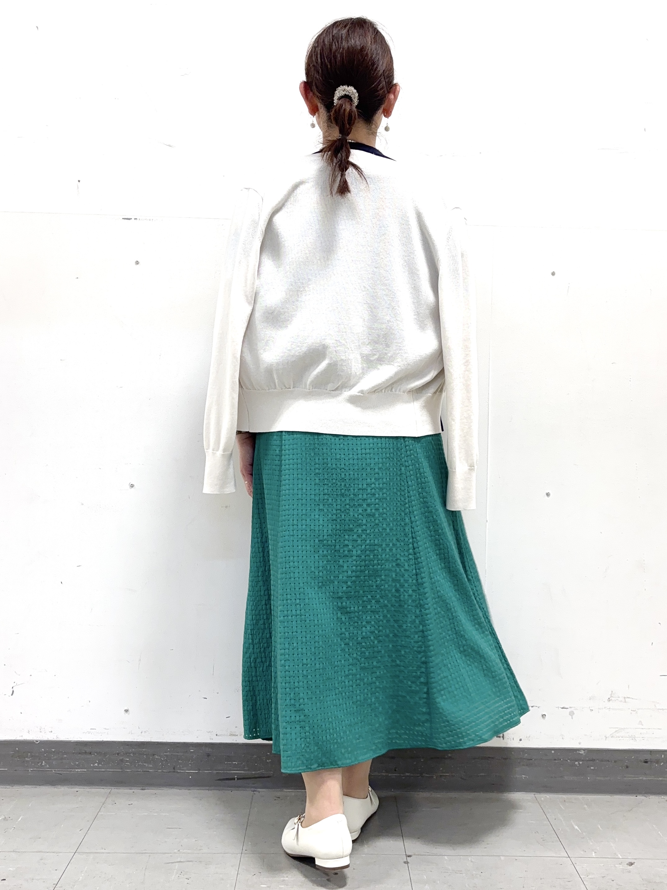 keiさんの「Reflect｜【アンサンブル可】バイカラーカーディガン」を使ったコーディネート