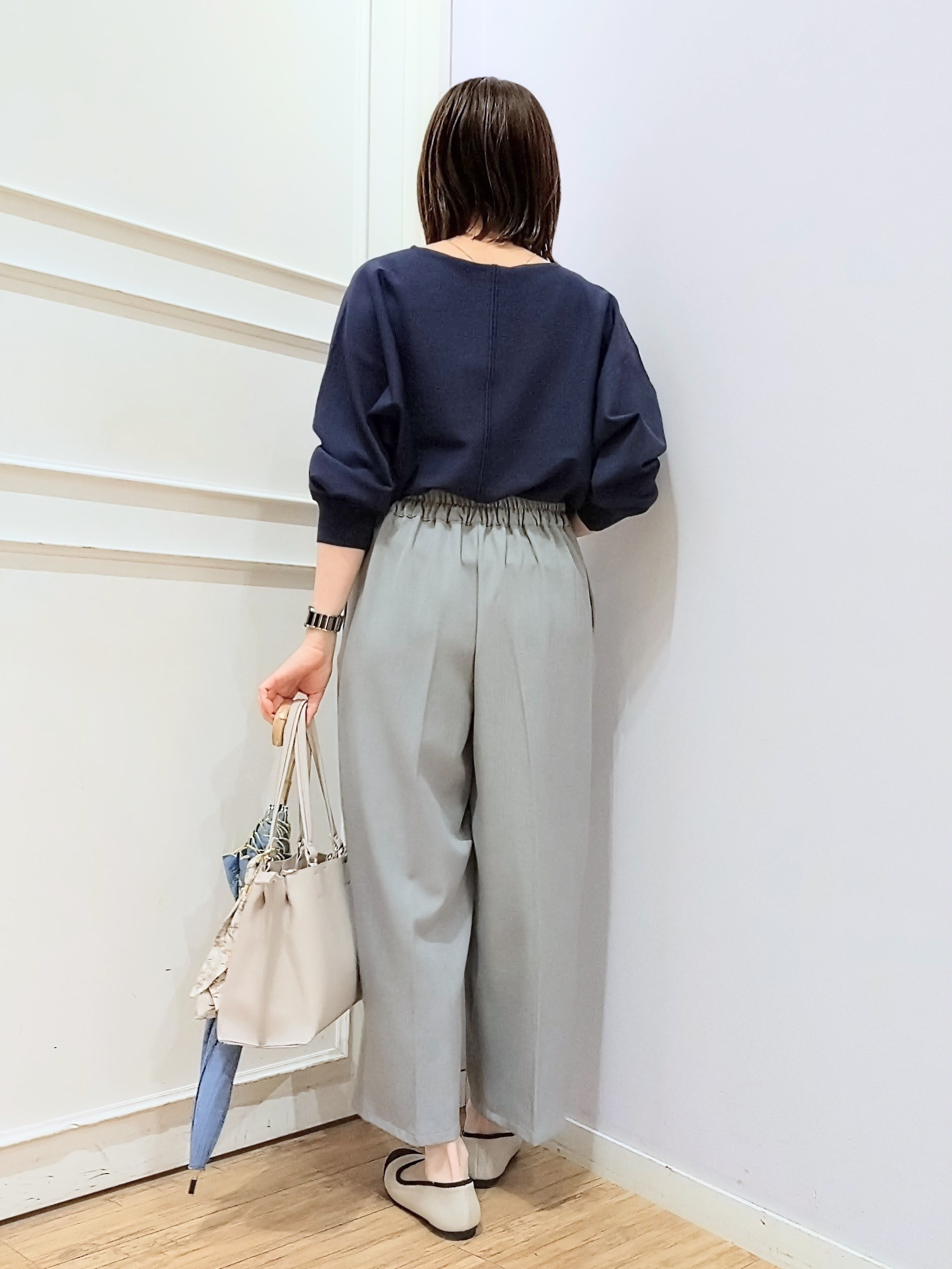 miomioさんの「SHOO･LA･RUE｜【洗濯機可/S-LL】さらりと軽やか インせず着られる すっきり見えドルマンニット」を使ったコーディネート