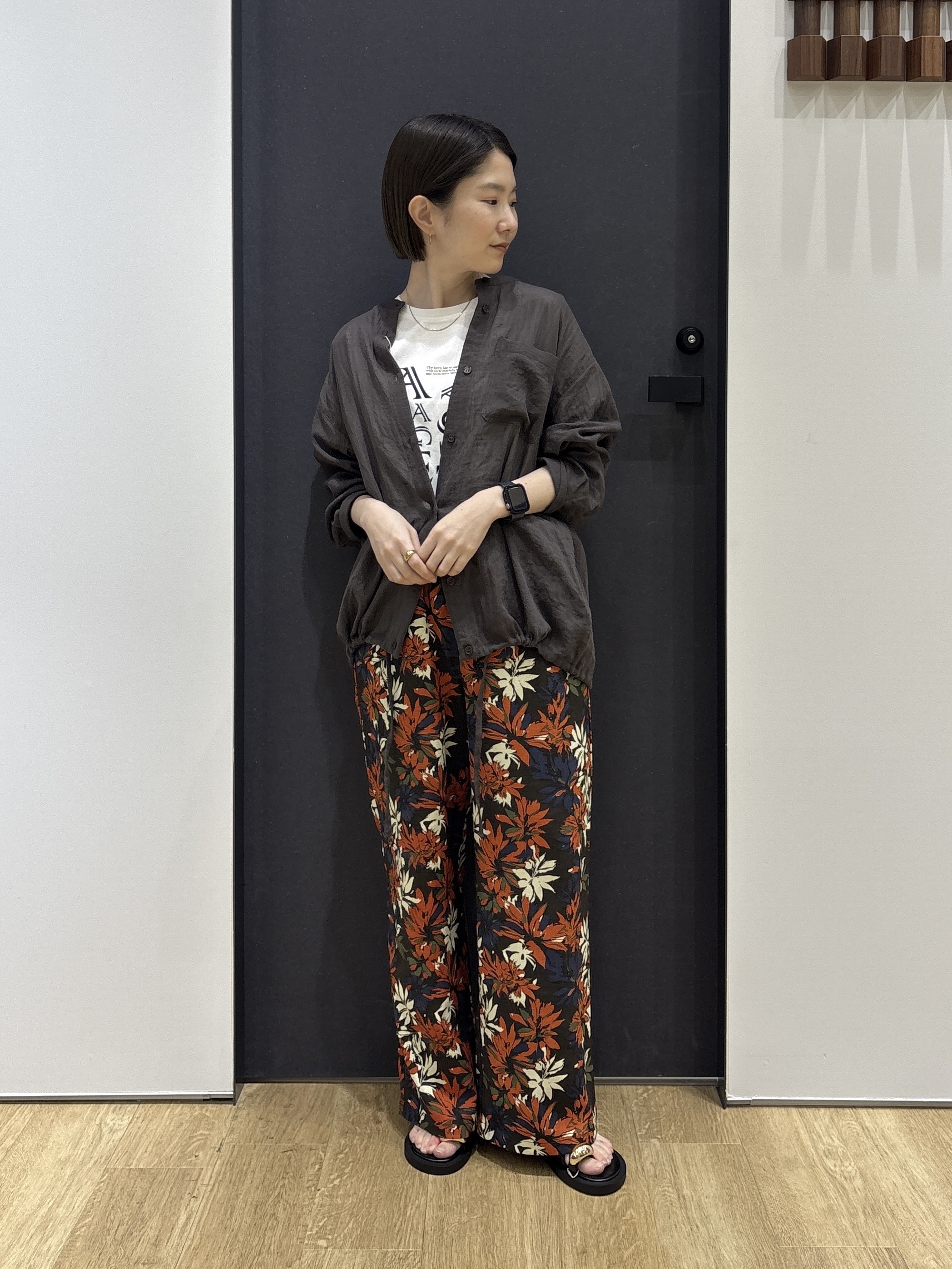 risaさんの「Dessin｜【洗える】ドロストリングシアーシャツ」を使ったコーディネート