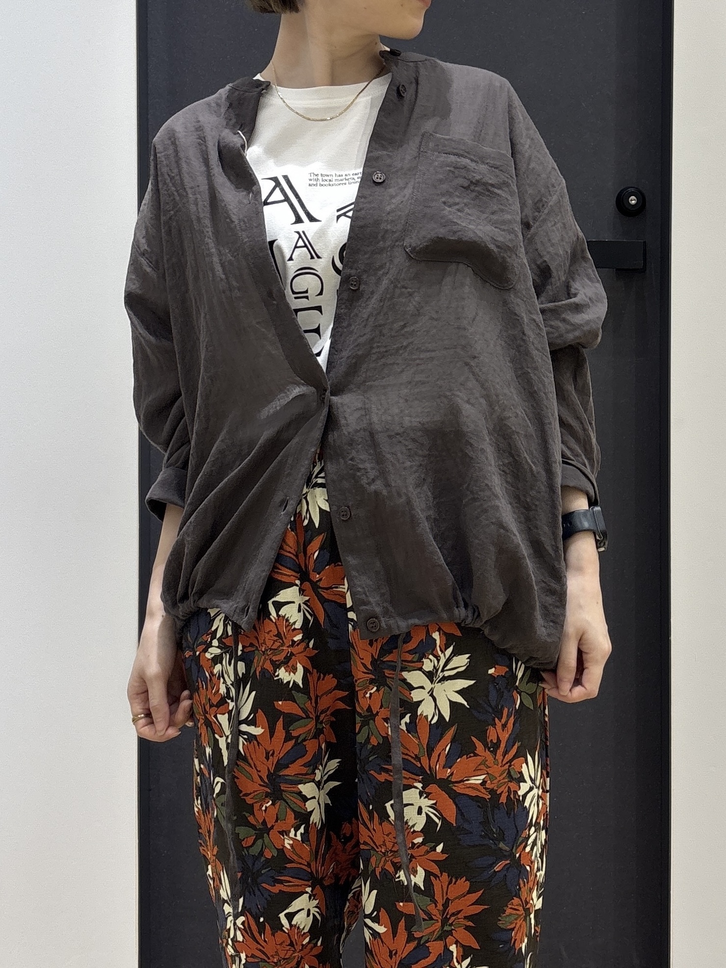 risaさんの「Dessin｜【洗える】ドロストリングシアーシャツ」を使ったコーディネート