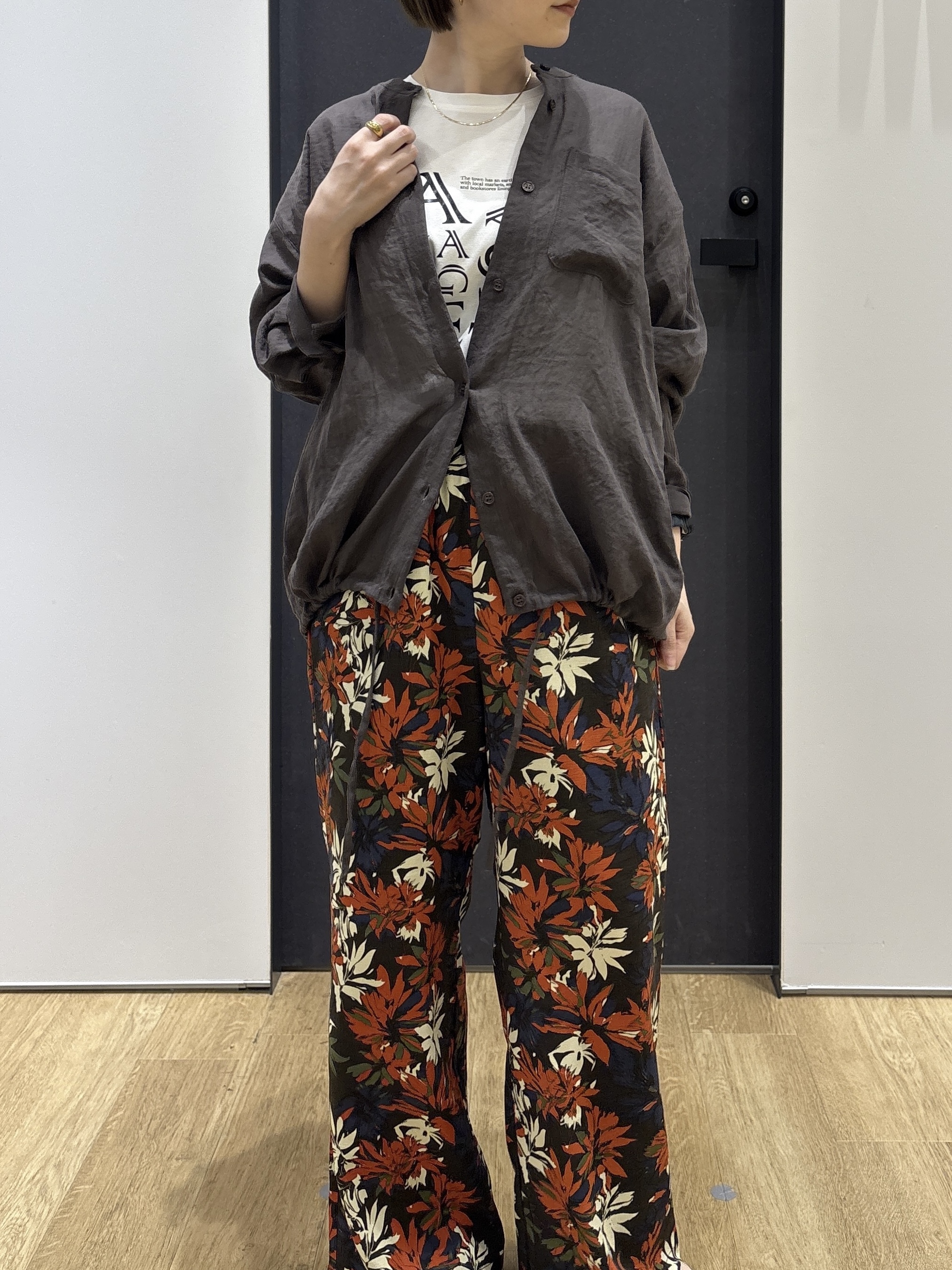 risaさんの「Dessin｜【洗える】ドロストリングシアーシャツ」を使ったコーディネート