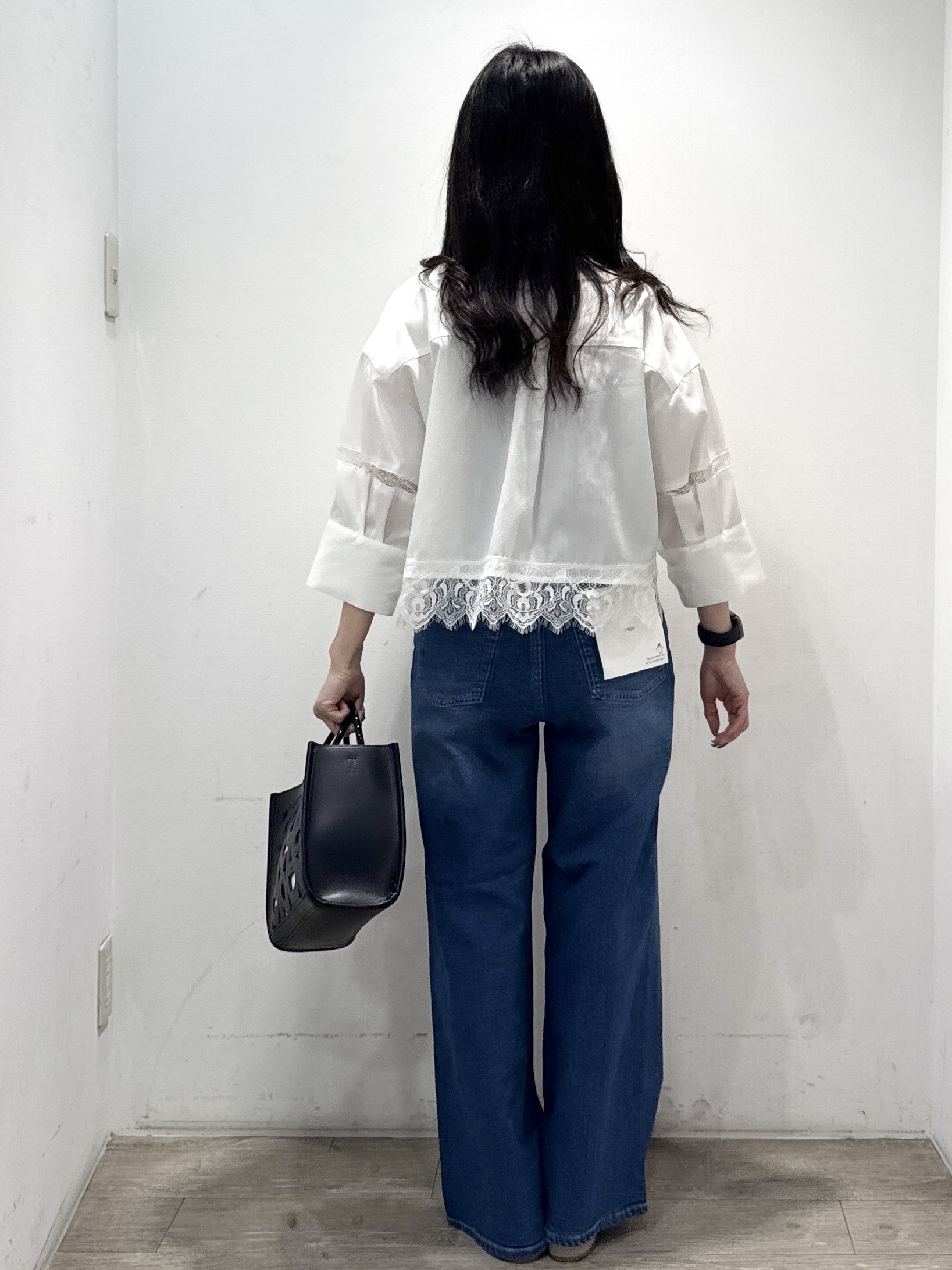 yuicciさんの「OPAQUE.CLIP｜裾レースピンタックショートシャツ【洗濯機OK】」を使ったコーディネート