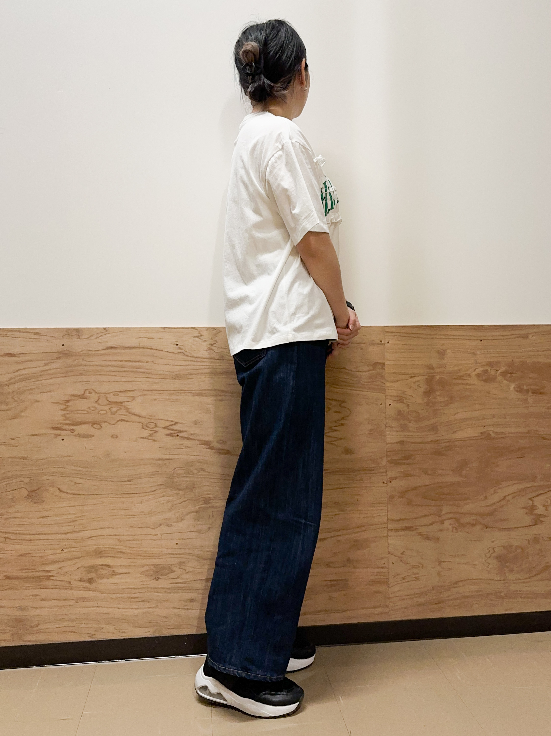 すーさんの「grove｜【Lee】SHIRRING H／S TEE」を使ったコーディネート