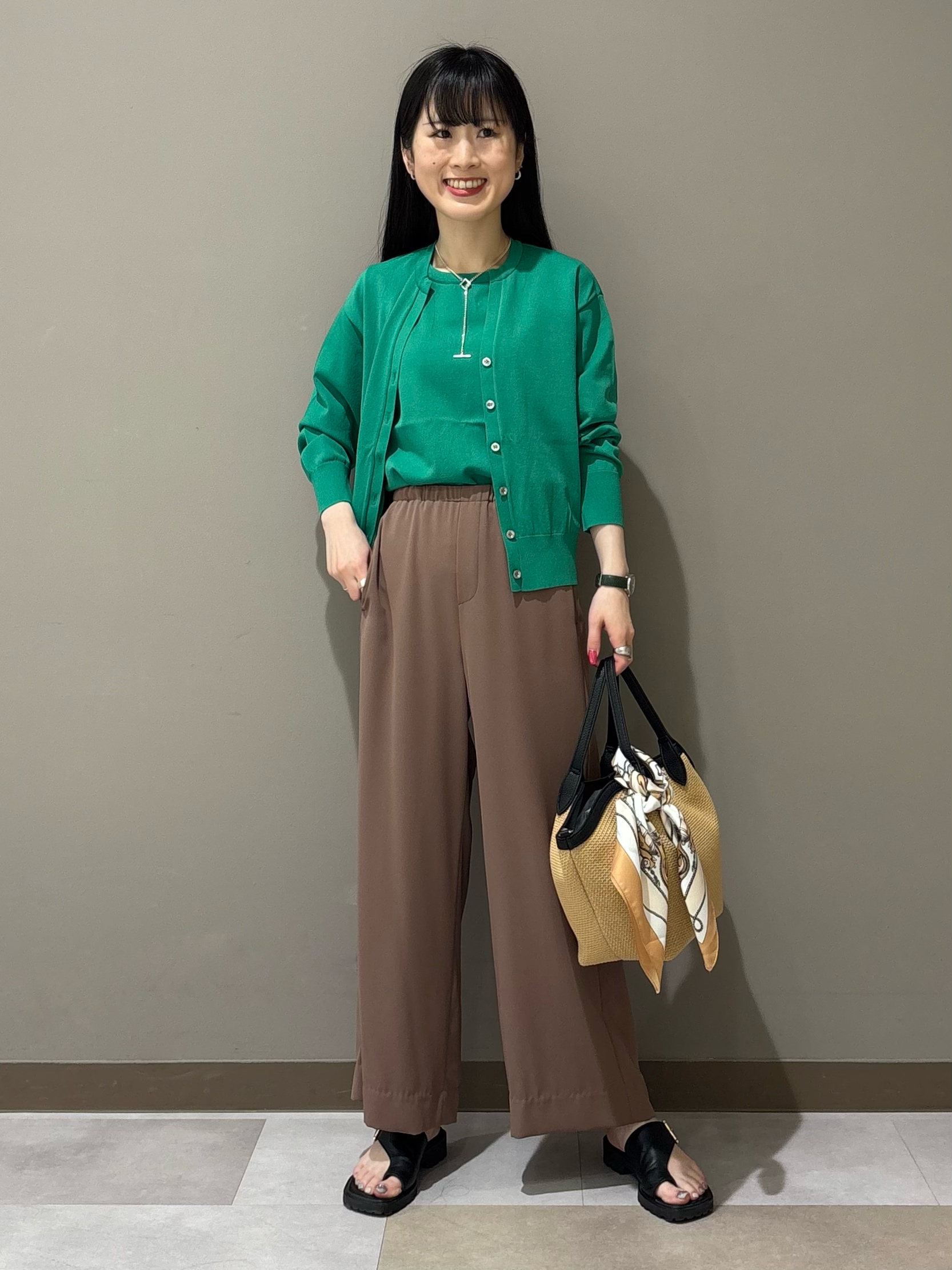 KEIKOさんの「INDIVI｜【UVケア/接触冷感／アンサンブル】丸首カーディガン＆袖スリット5分袖ニット」を使ったコーディネート