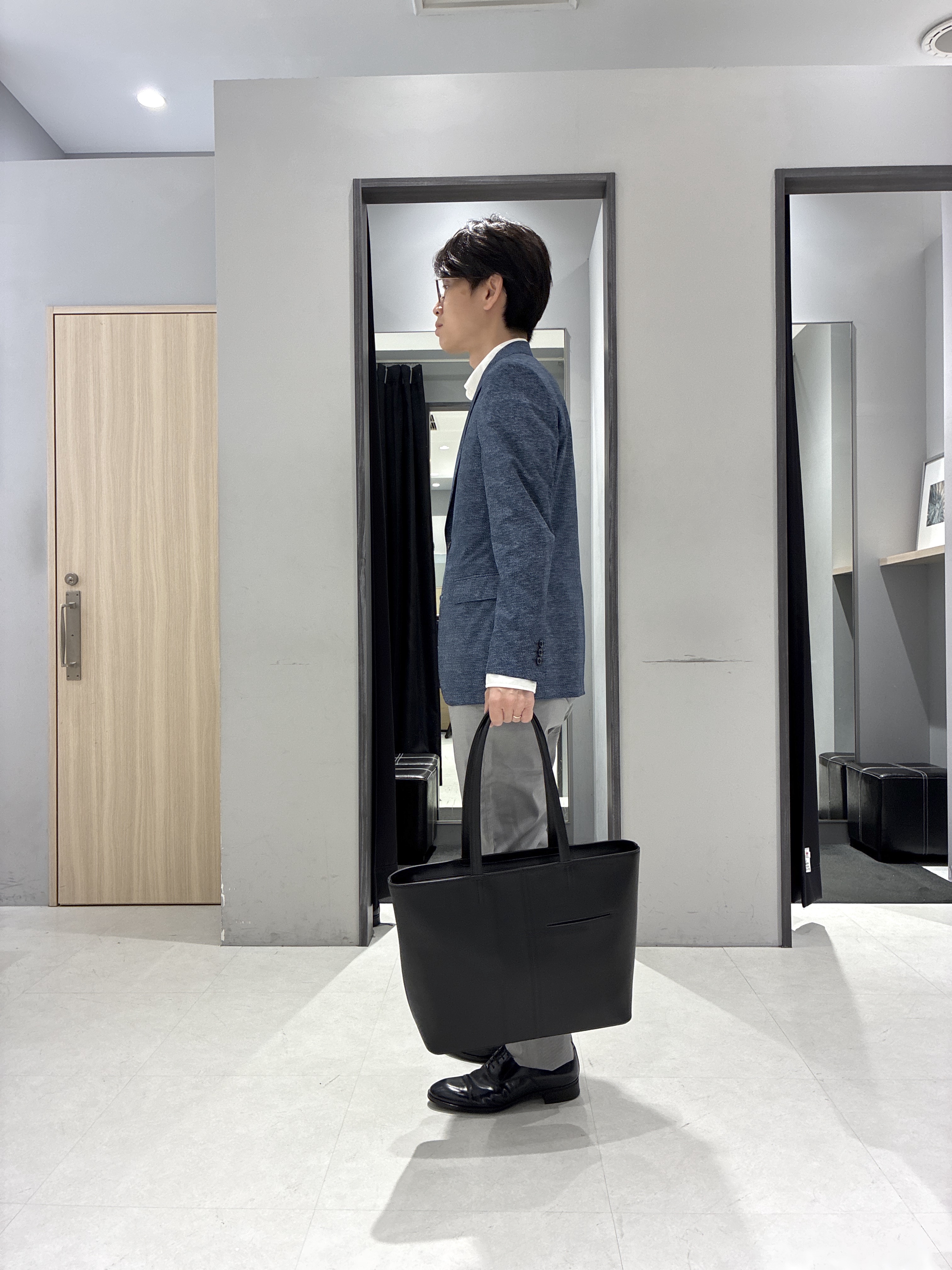 わいずみさんの「TAKEO KIKUCHI｜【抗菌防臭】COOL DOTS（R）ドビープリント ジャケット」を使ったコーディネート
