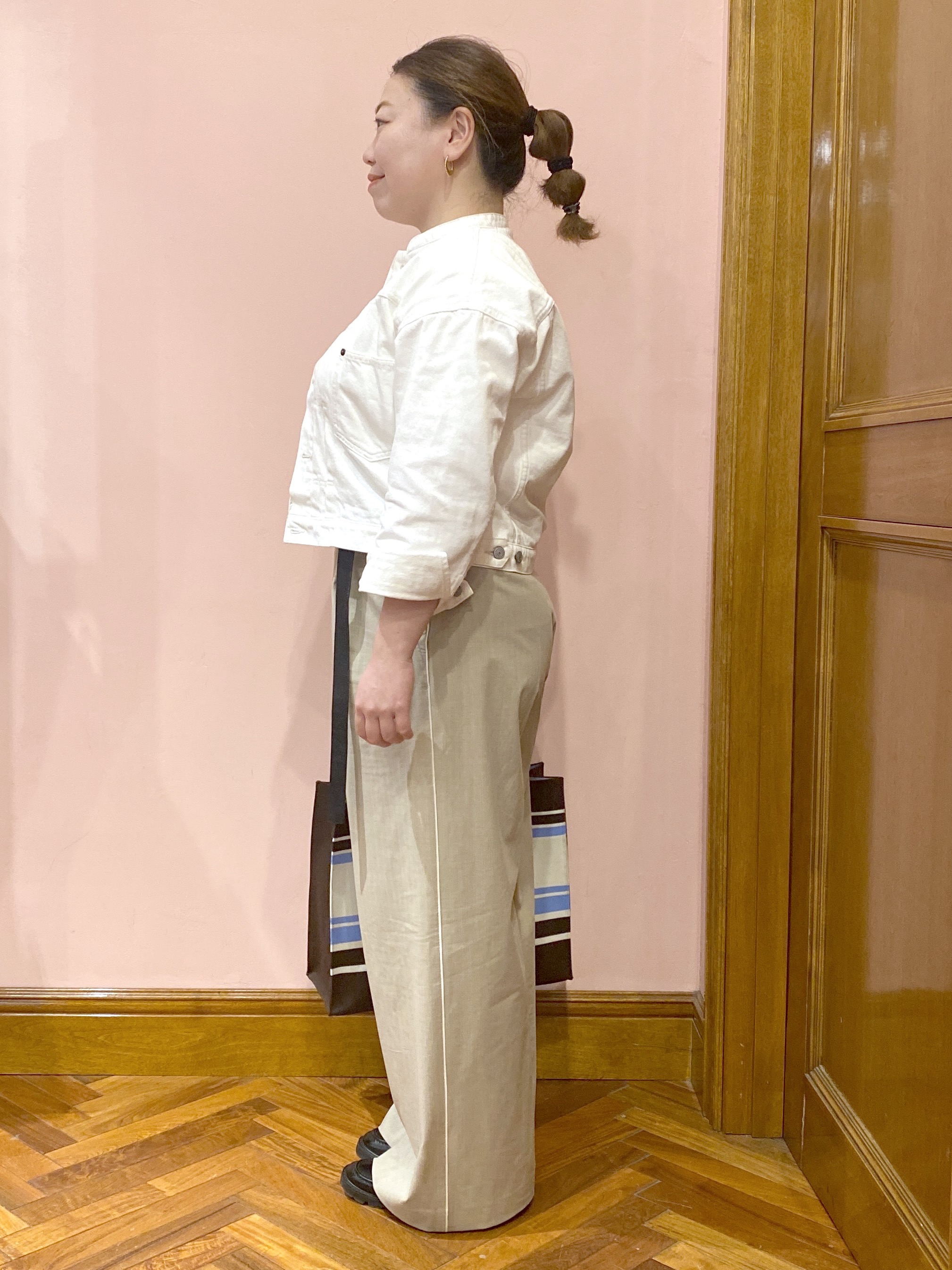 Ayano.Kさんの「DRESSTERIOR｜【ウォッシャブル】バンドカラー ホワイトＧジャン」を使ったコーディネート
