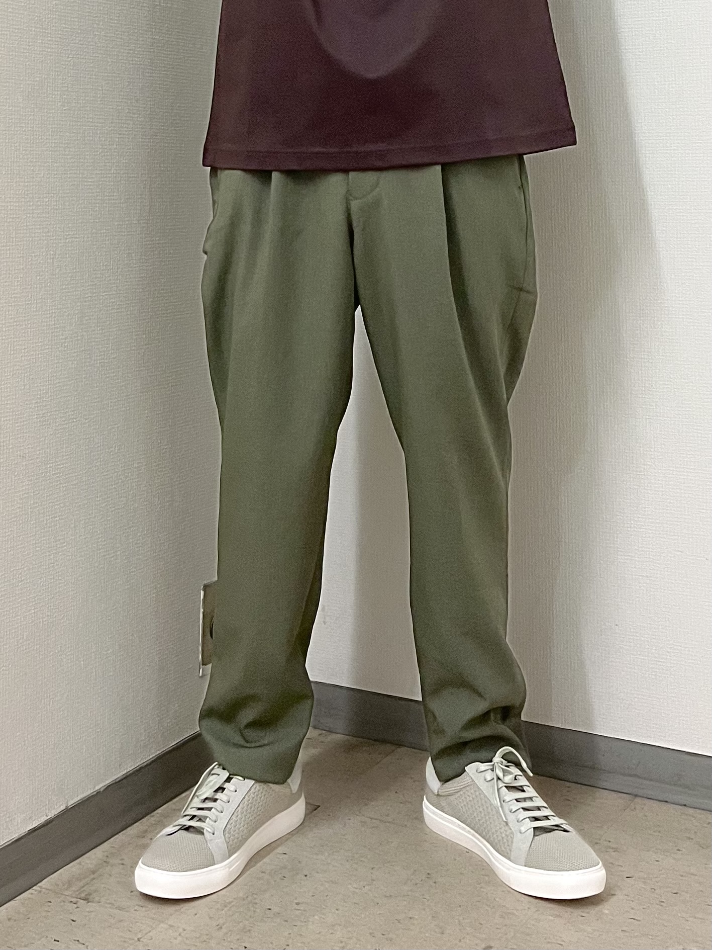 URAさんの「TAKEO KIKUCHI｜【BOWLER HAT LABEL】トロピカルフローラル レーヨンシャツ」を使ったコーディネート