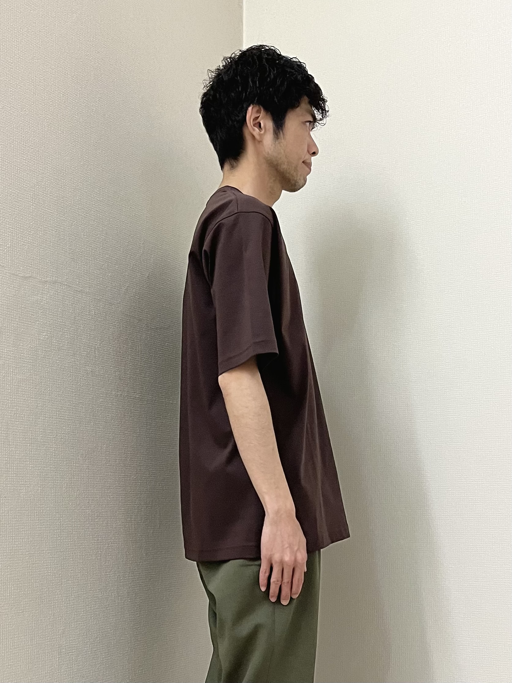 URAさんの「TAKEO KIKUCHI｜【BOWLER HAT LABEL】トロピカルフローラル レーヨンシャツ」を使ったコーディネート