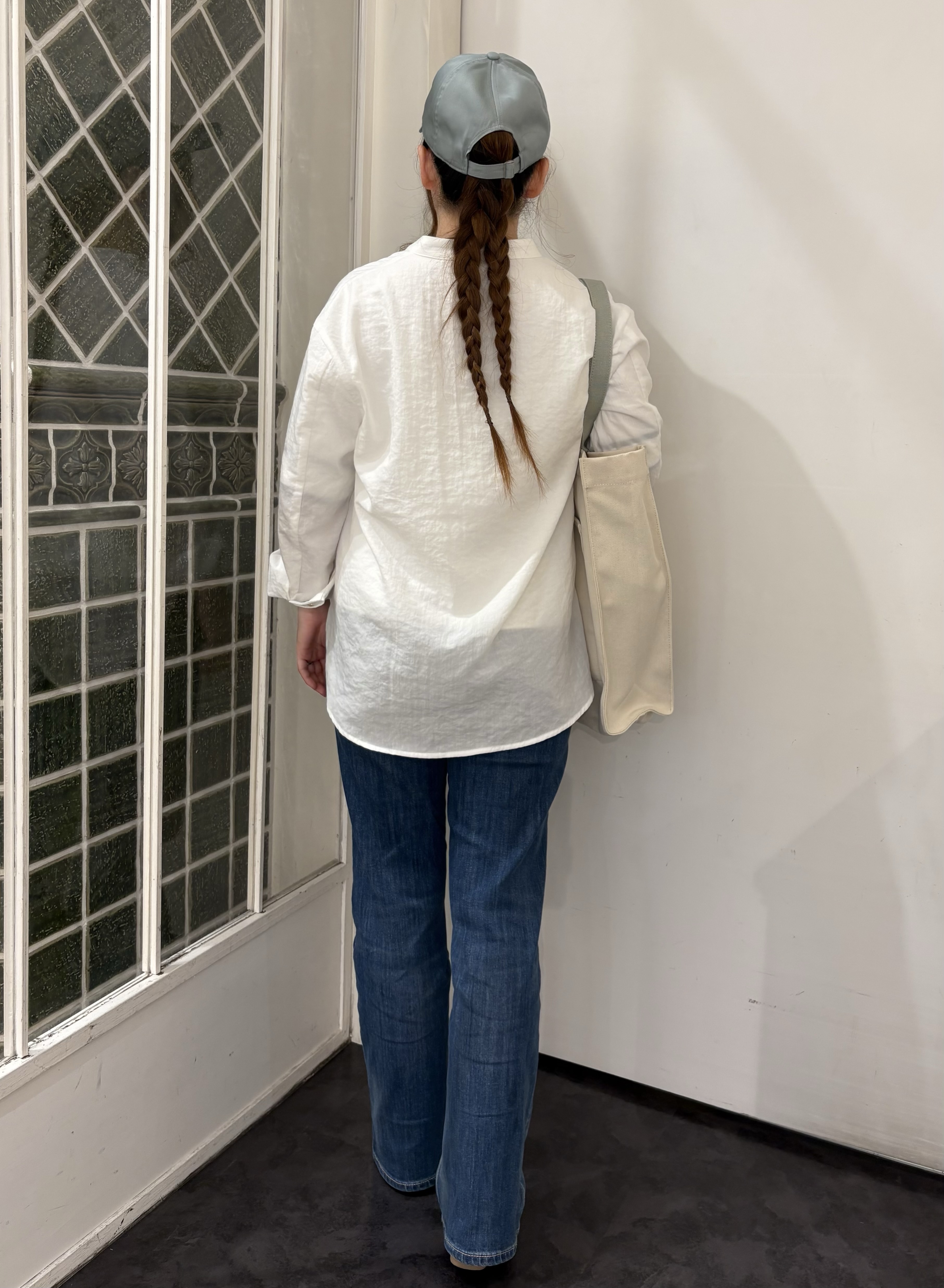 なるみんさんの「grove｜【貴島明日香さん着用】お仕事も普段も。今どきワークシャツブラウス」を使ったコーディネート