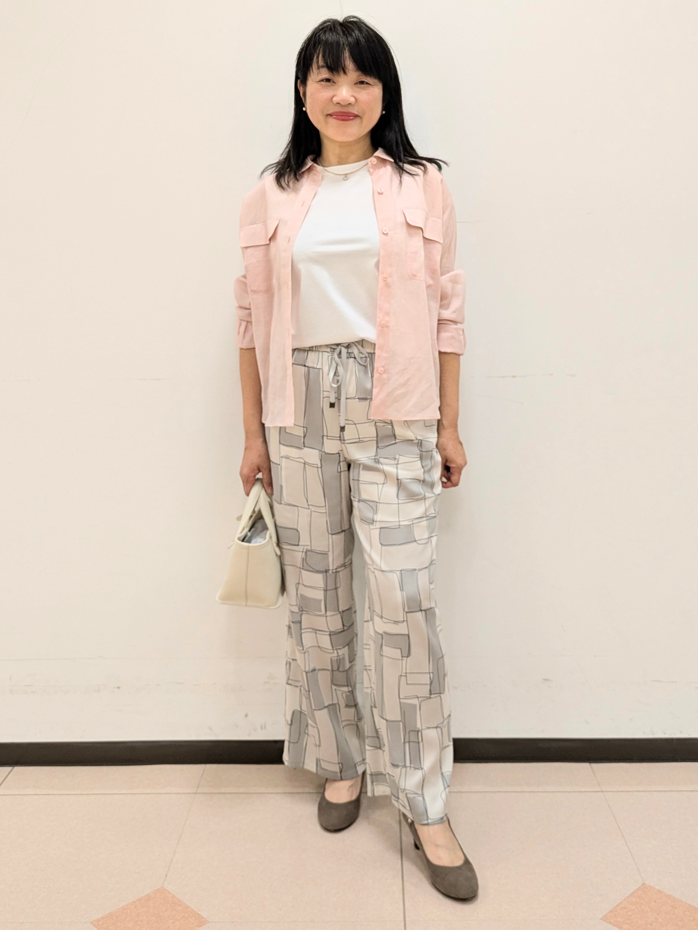 ともさんの「UNTITLED｜【古畑星夏さん着用/接触冷感】ドライタッチシャツ」を使ったコーディネート