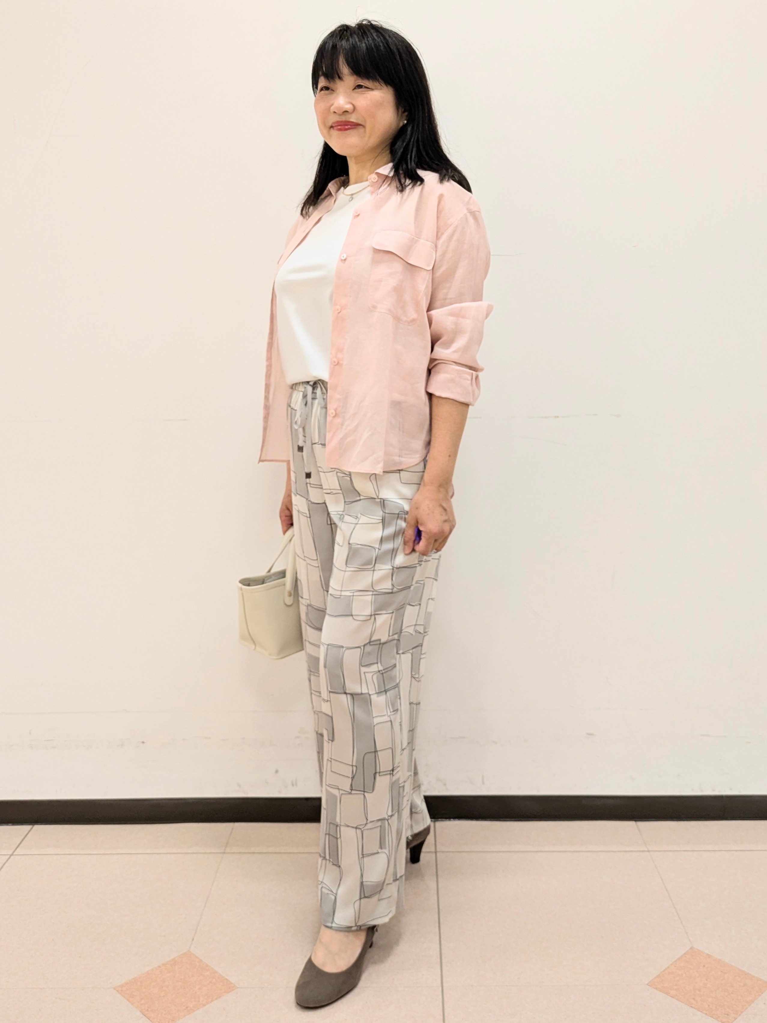 ともさんの「UNTITLED｜【古畑星夏さん着用/接触冷感】ドライタッチシャツ」を使ったコーディネート