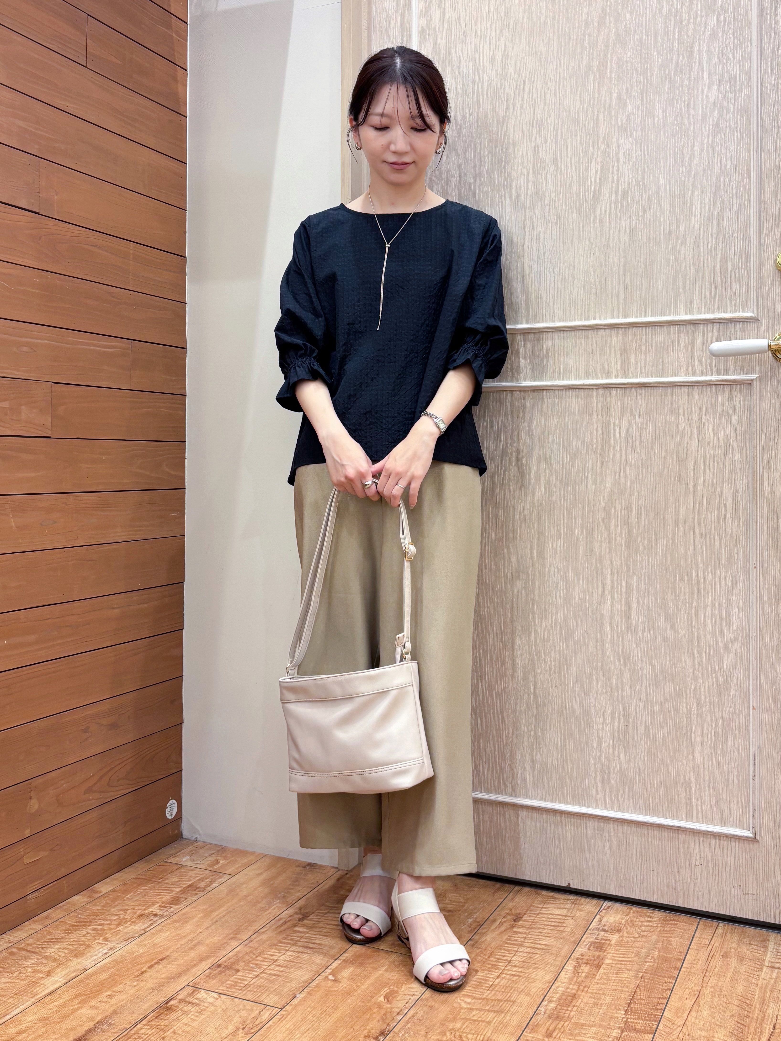 なみさんの「SHOO･LA･RUE｜【セットアップ可/洗濯機可】上品チェックが好印象 ゆるさら6分袖ブラウス」を使ったコーディネート