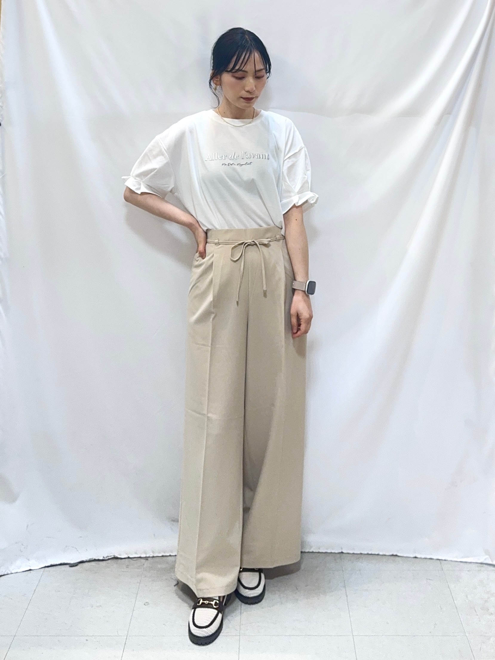 𝐇𝐢𝐫𝐨𝐦𝐢さんの「SHOO･LA･RUE｜【S-LL】スタイルアップを叶える　大人のドロストブルゾン」を使ったコーディネート