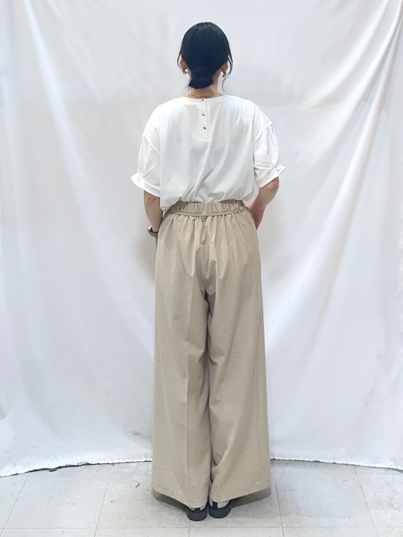 𝐇𝐢𝐫𝐨𝐦𝐢さんの「SHOO･LA･RUE｜【S-LL】スタイルアップを叶える　大人のドロストブルゾン」を使ったコーディネート