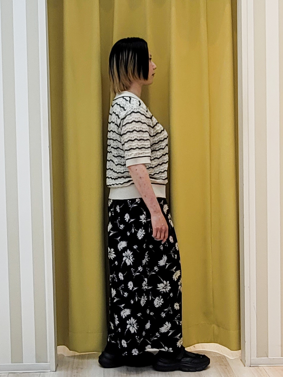 ねぎさんの「SHOO･LA･RUE｜【S-LL/洗濯機可】ニュアンスボーダー シアーニットポロ」を使ったコーディネート