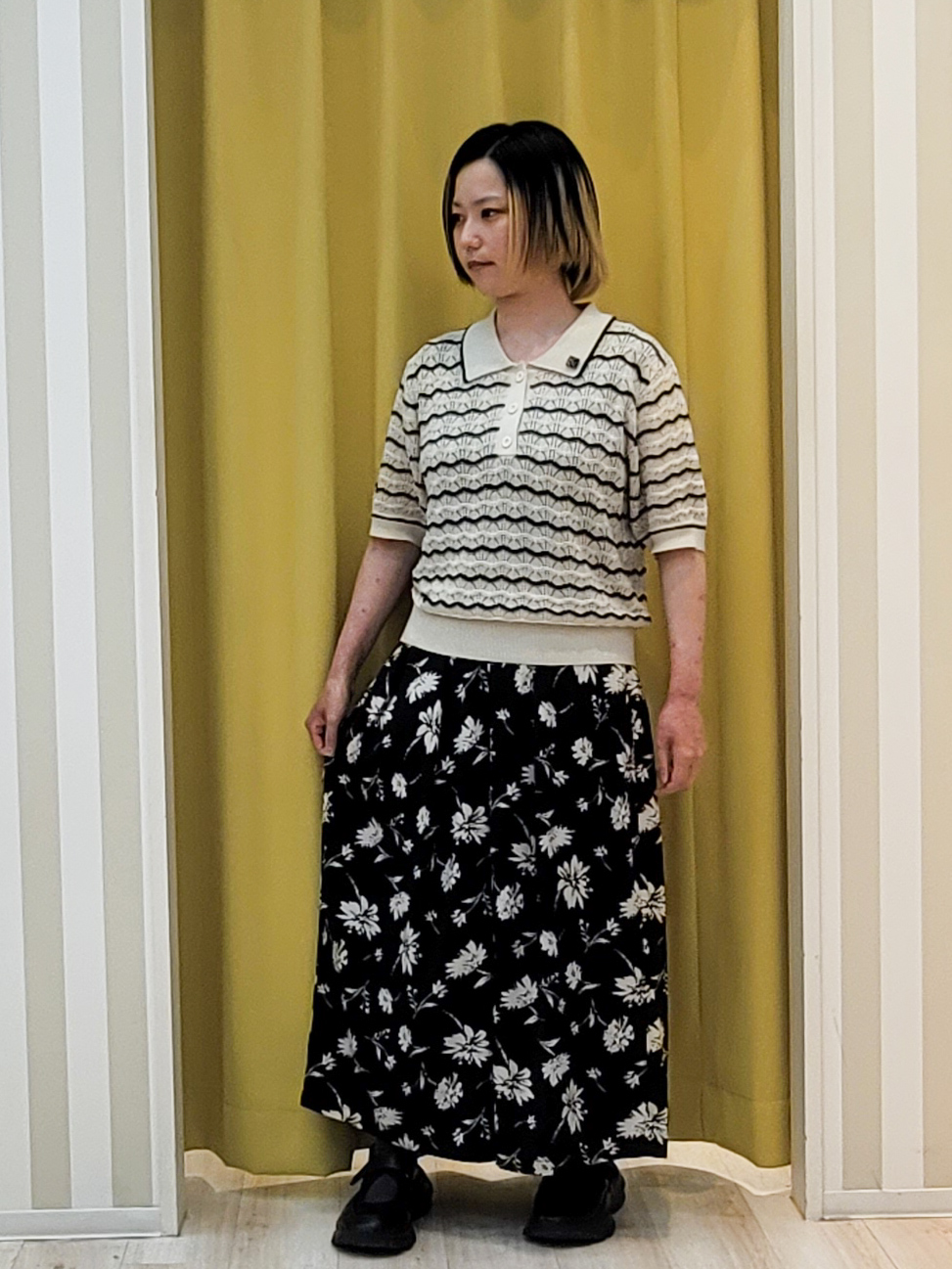 ねぎさんの「SHOO･LA･RUE｜【S-LL/洗濯機可】ニュアンスボーダー シアーニットポロ」を使ったコーディネート