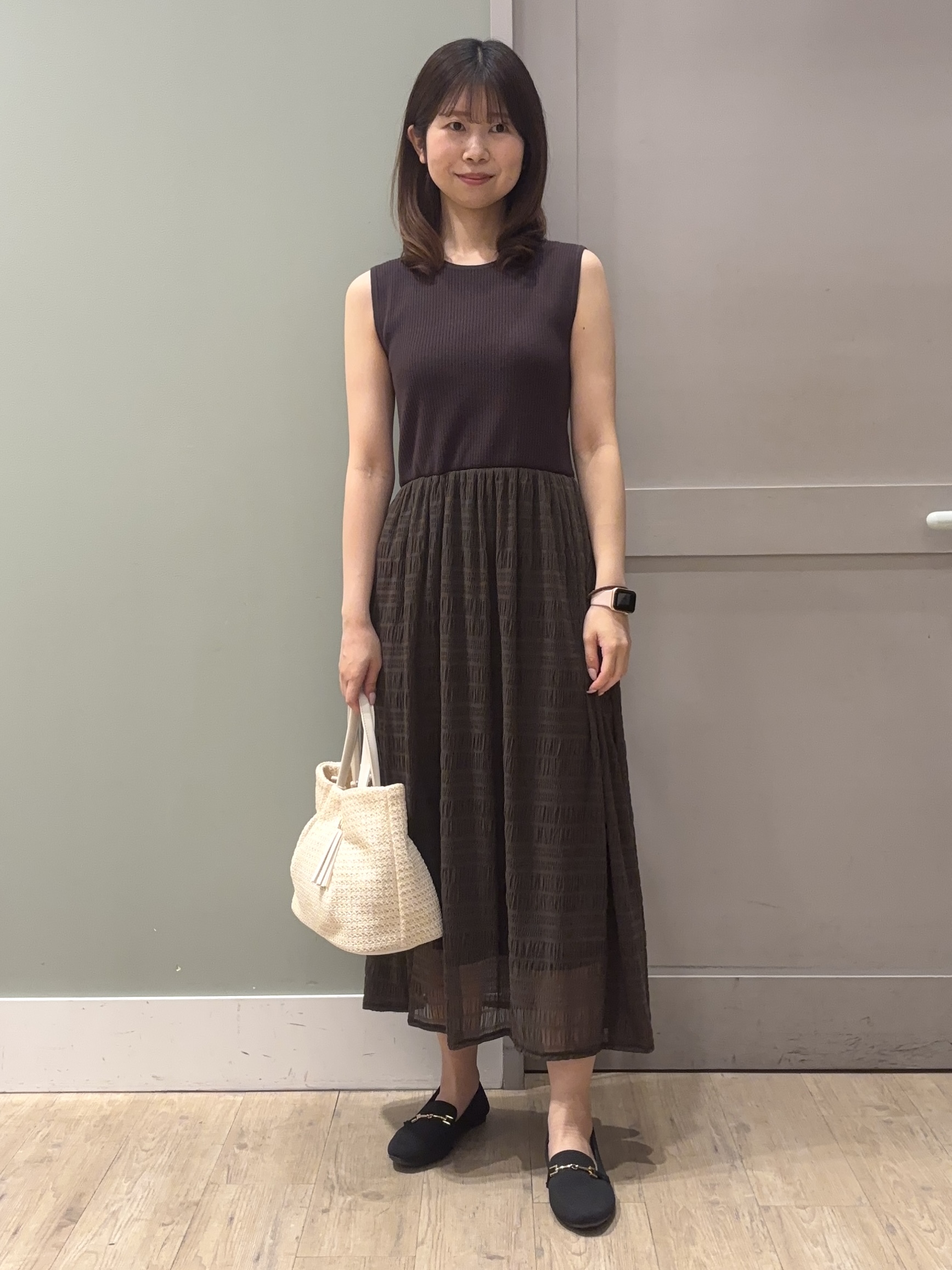 しばみさんの「grove｜高評価！【接触冷感／UVカットetc】ベーシックショートカーディガン」を使ったコーディネート