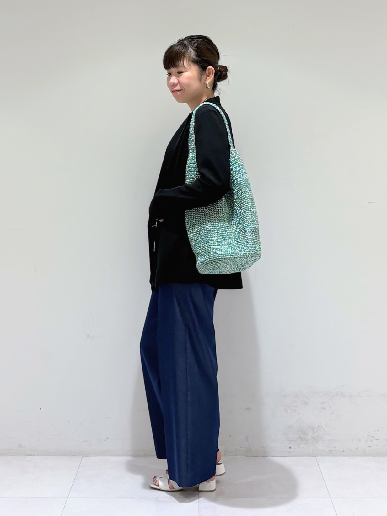 tsuyuさんの「INDIVI｜【大人カジュアル】メタリックかぎ編みボトルバッグ」を使ったコーディネート