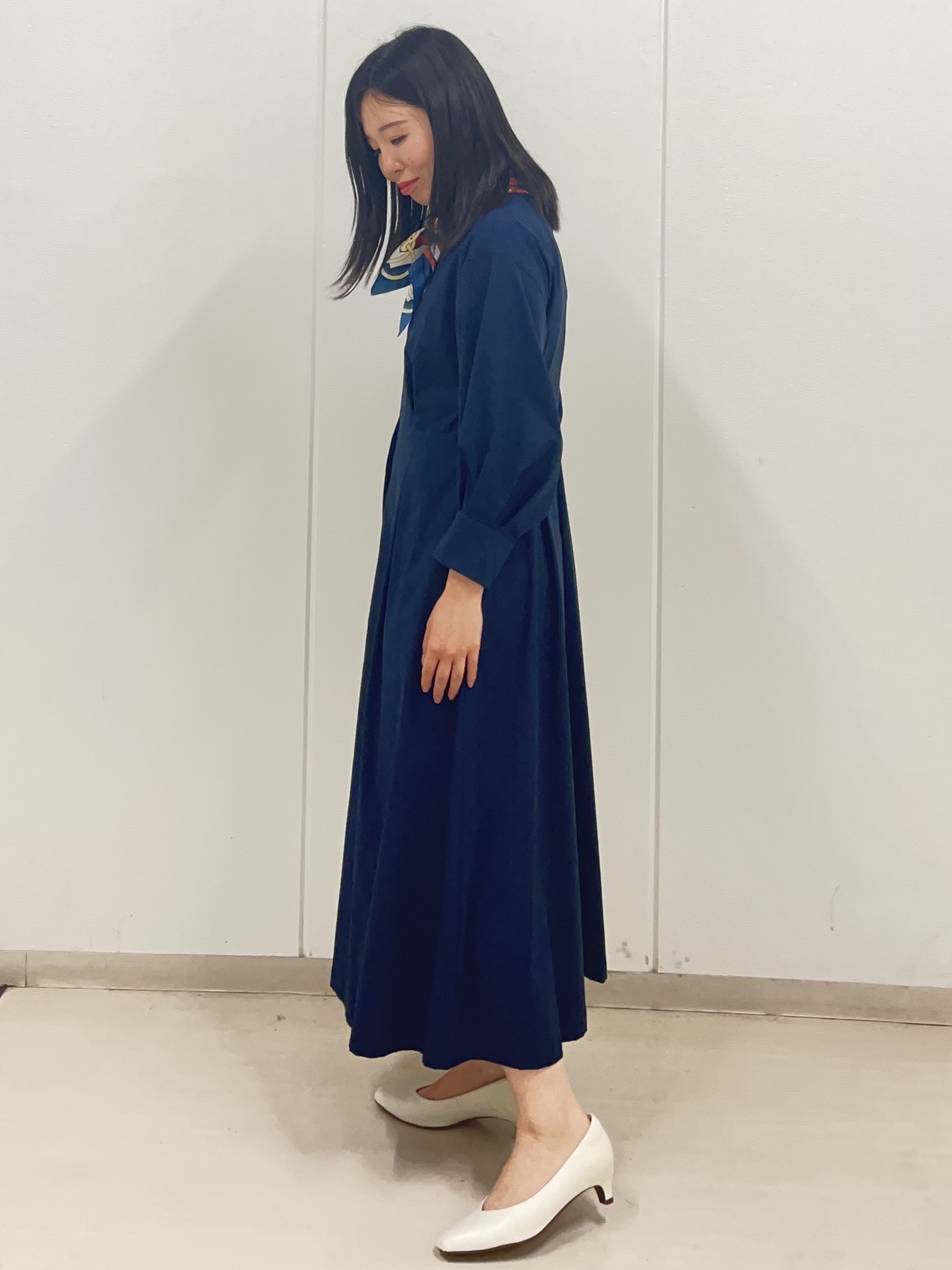 Rihoさんの「Reflect｜タイプライターシャツロングワンピース」を使ったコーディネート