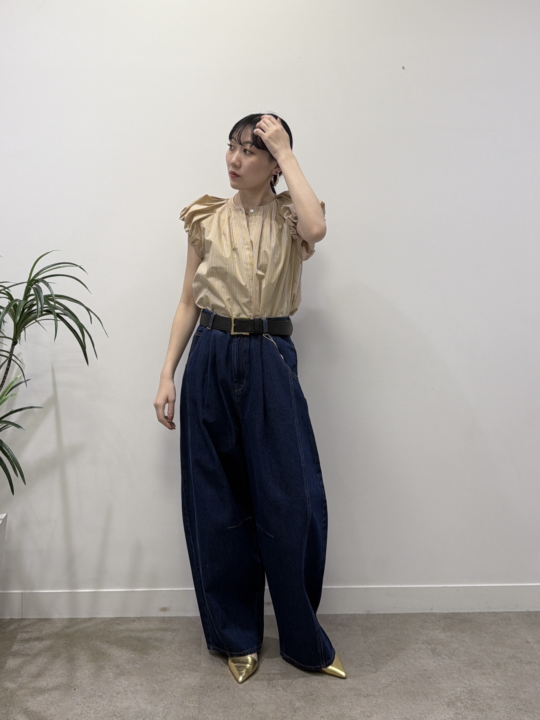 rinaさんの「INDIVI｜タイプライターパフショルシャツ」を使ったコーディネート
